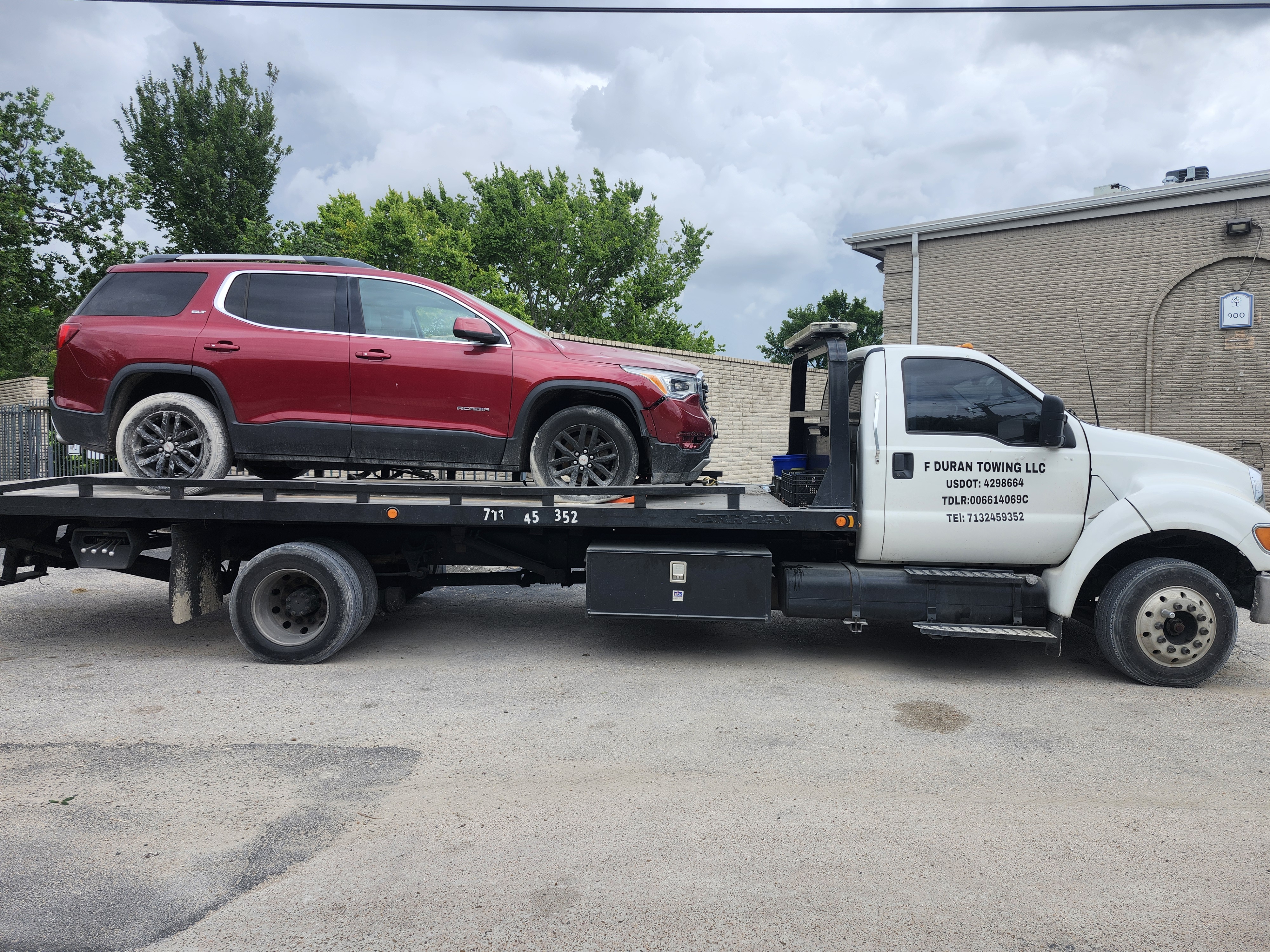 FDuran towing llc  in Houston 