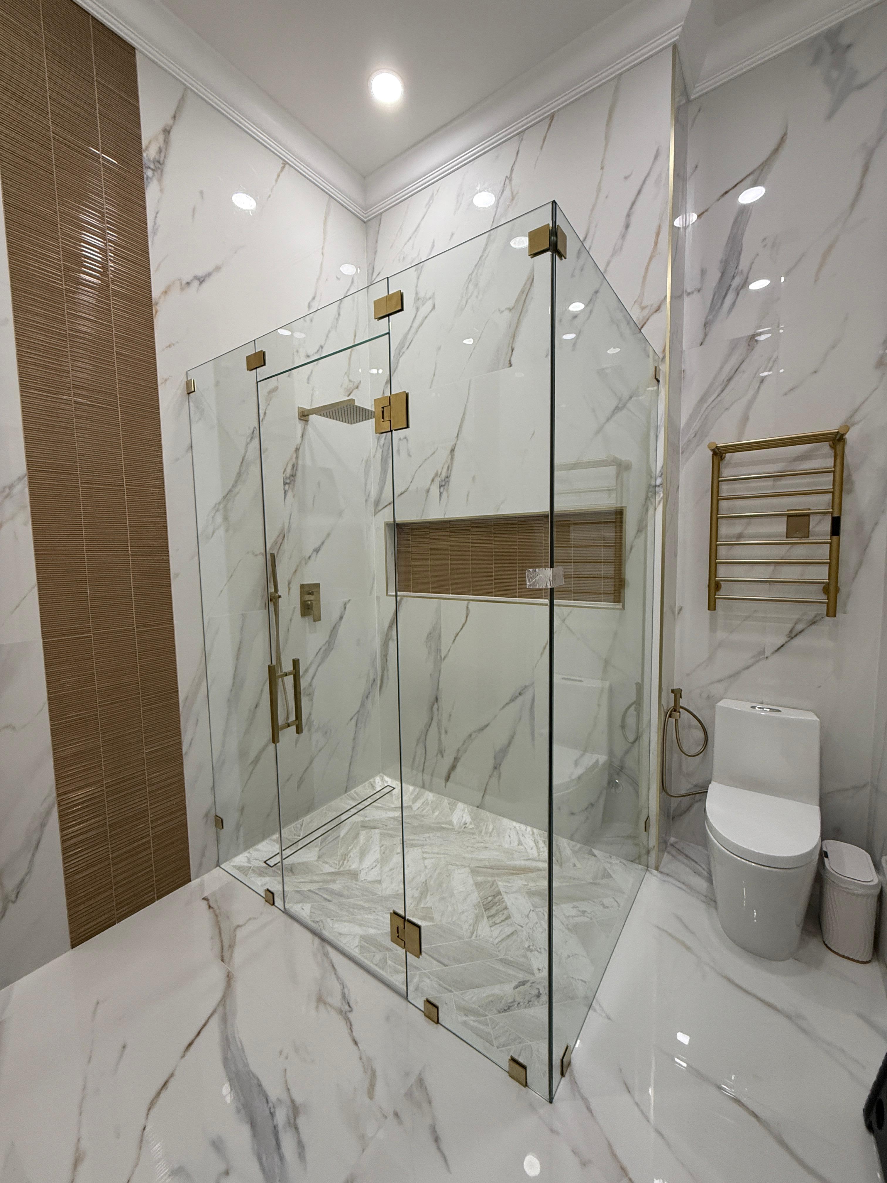 Prominent Shower Doors