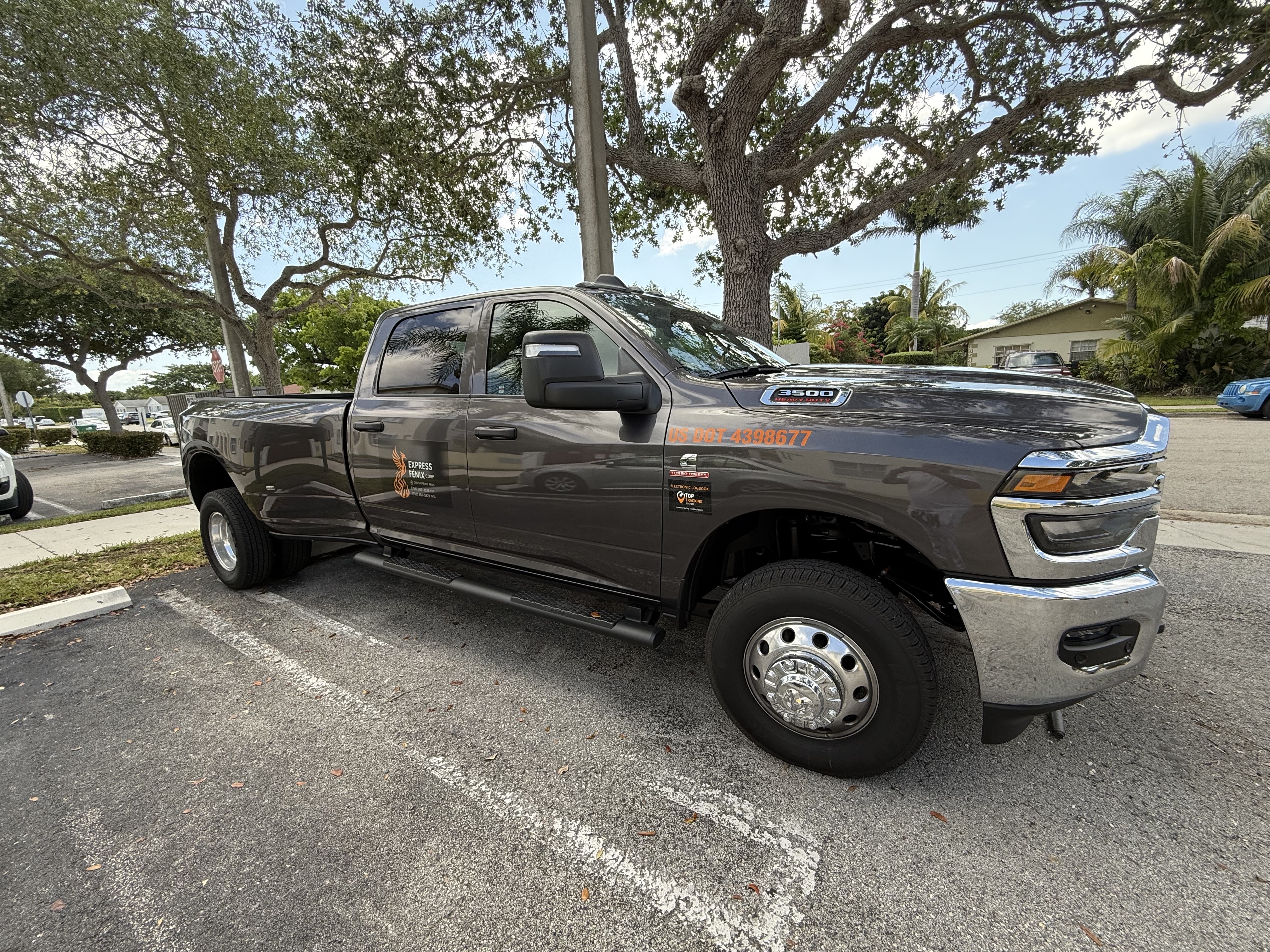 express fénix Corp in cutler bay