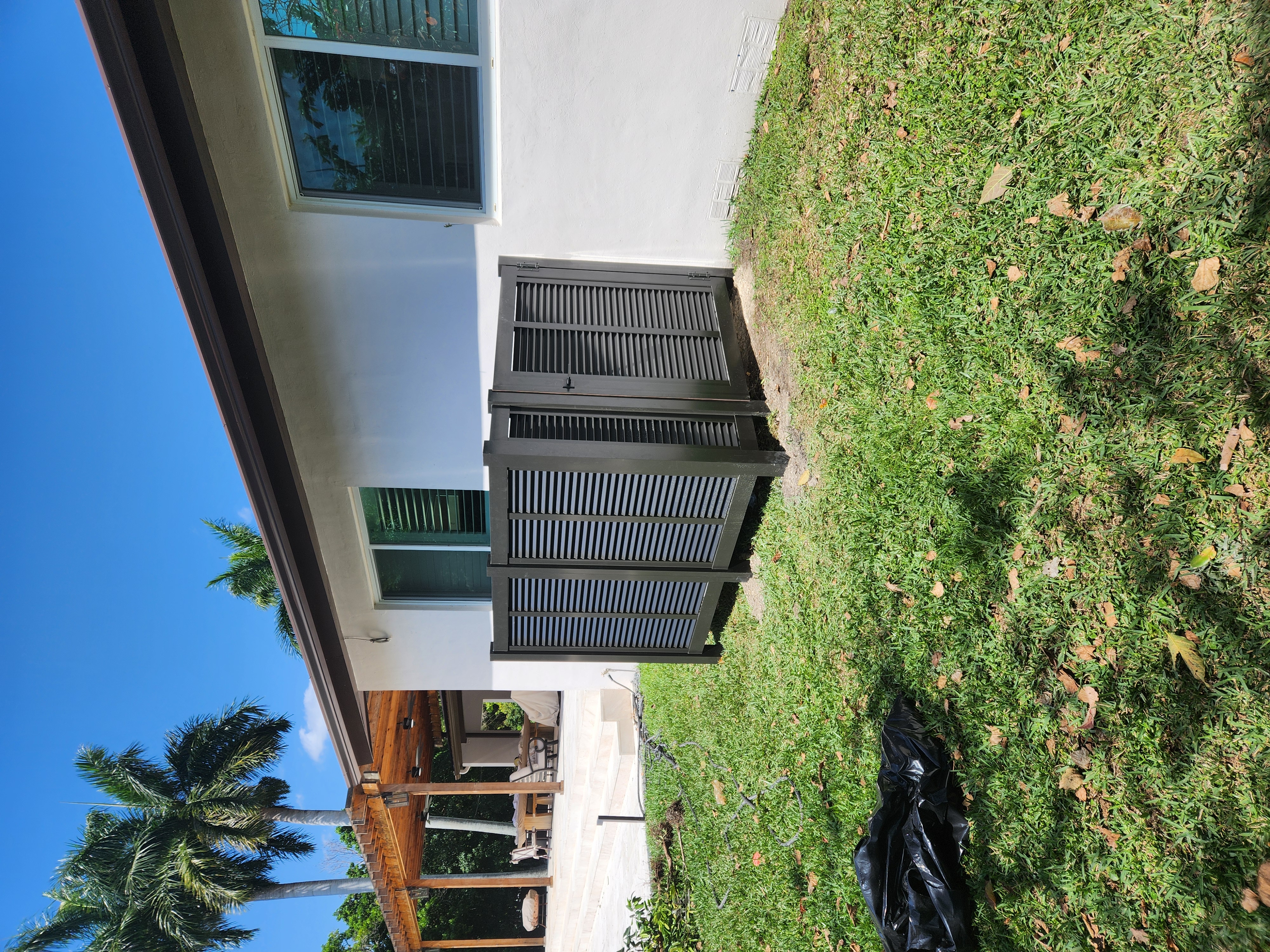Image of fence in Miami