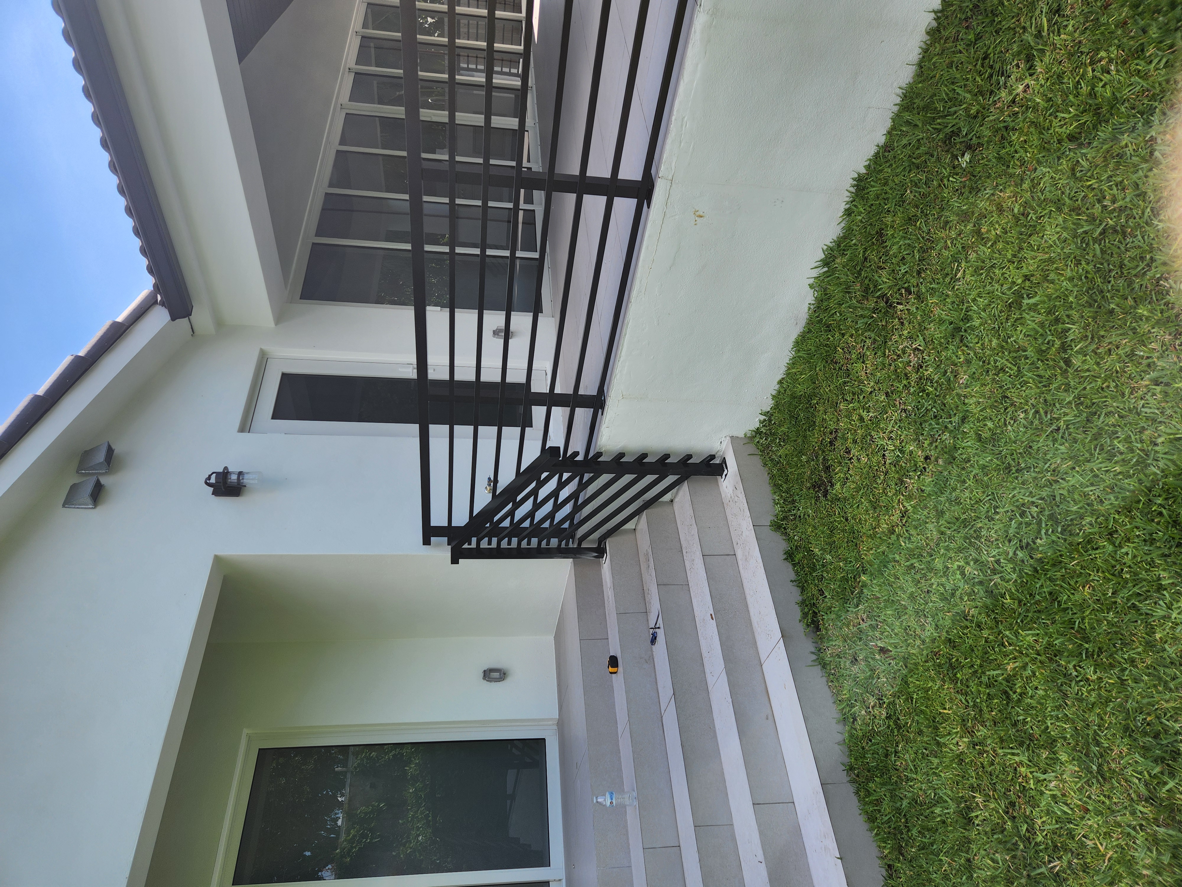 Image of fence in Miami