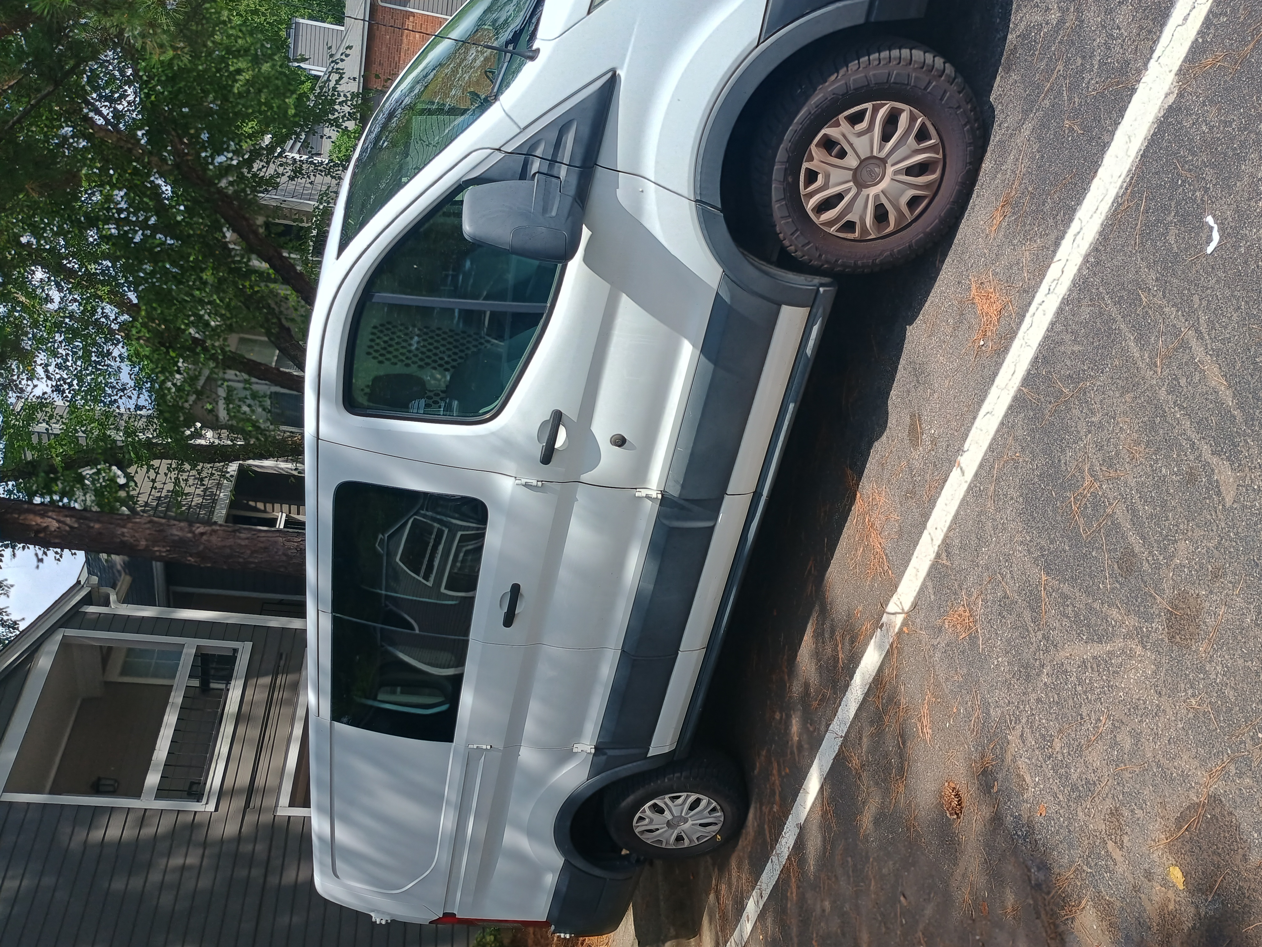Image of cargo van local  in Naples 