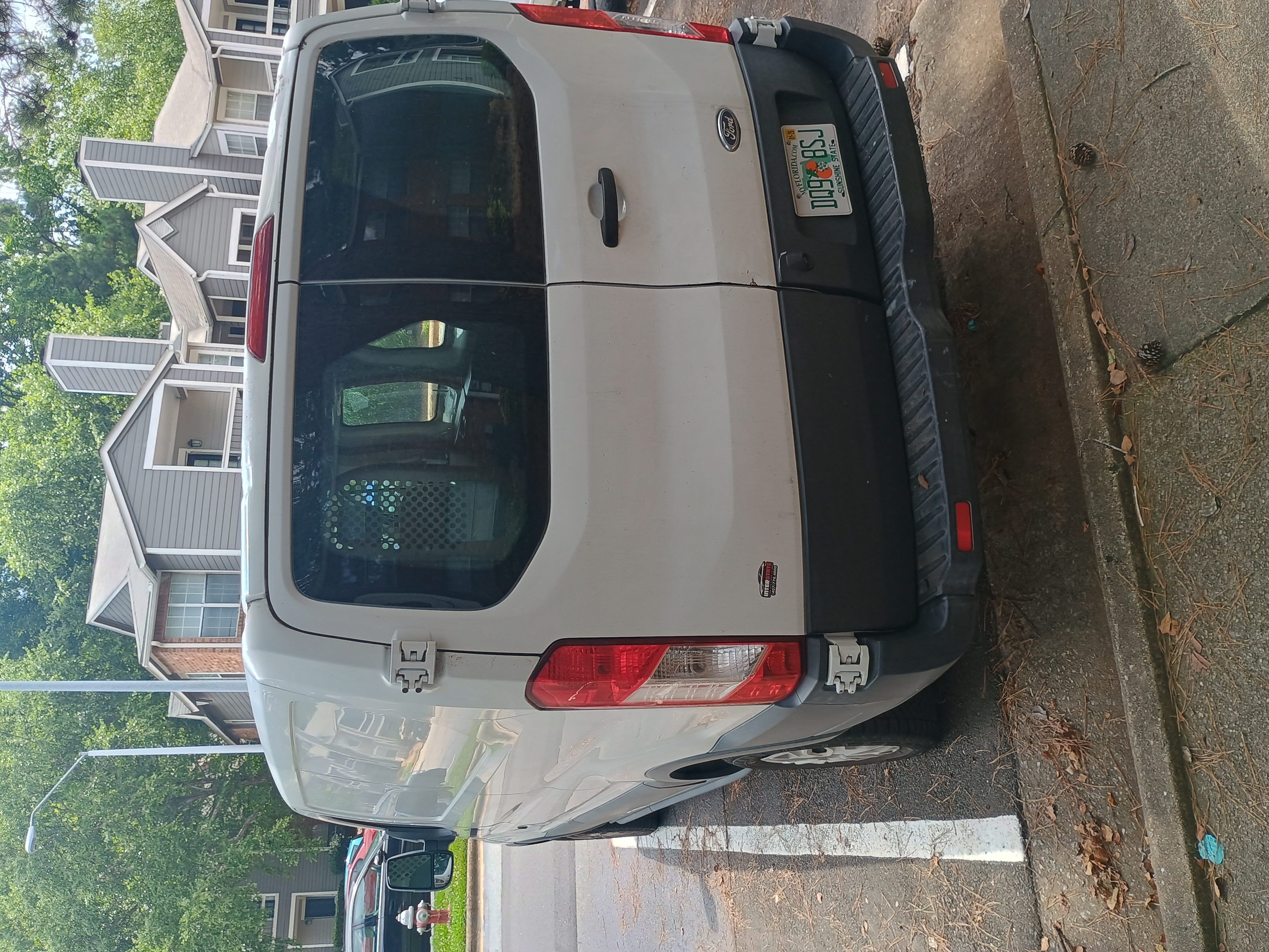 Image of cargo van local  in Naples 