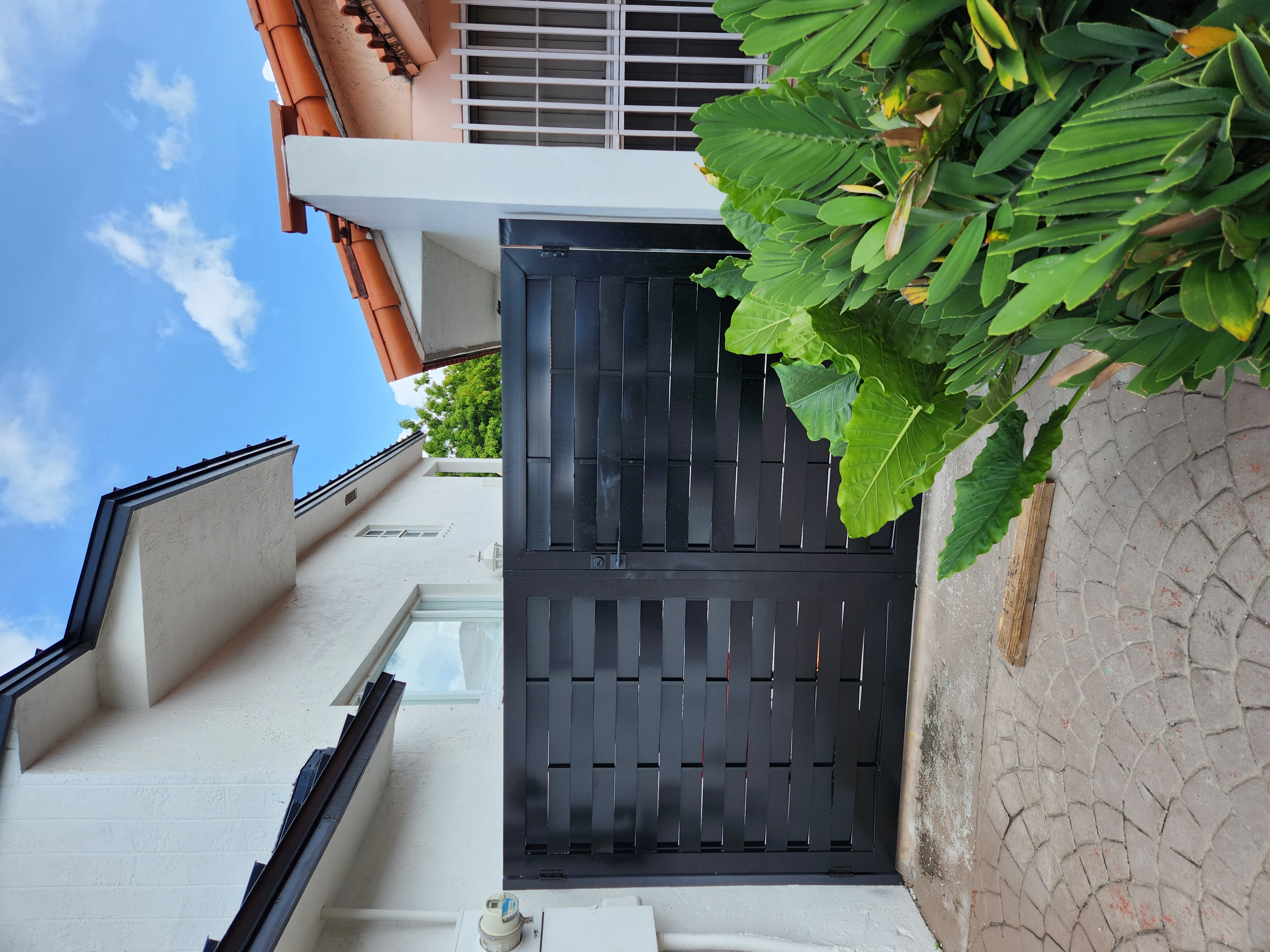 Image of fence in Miami