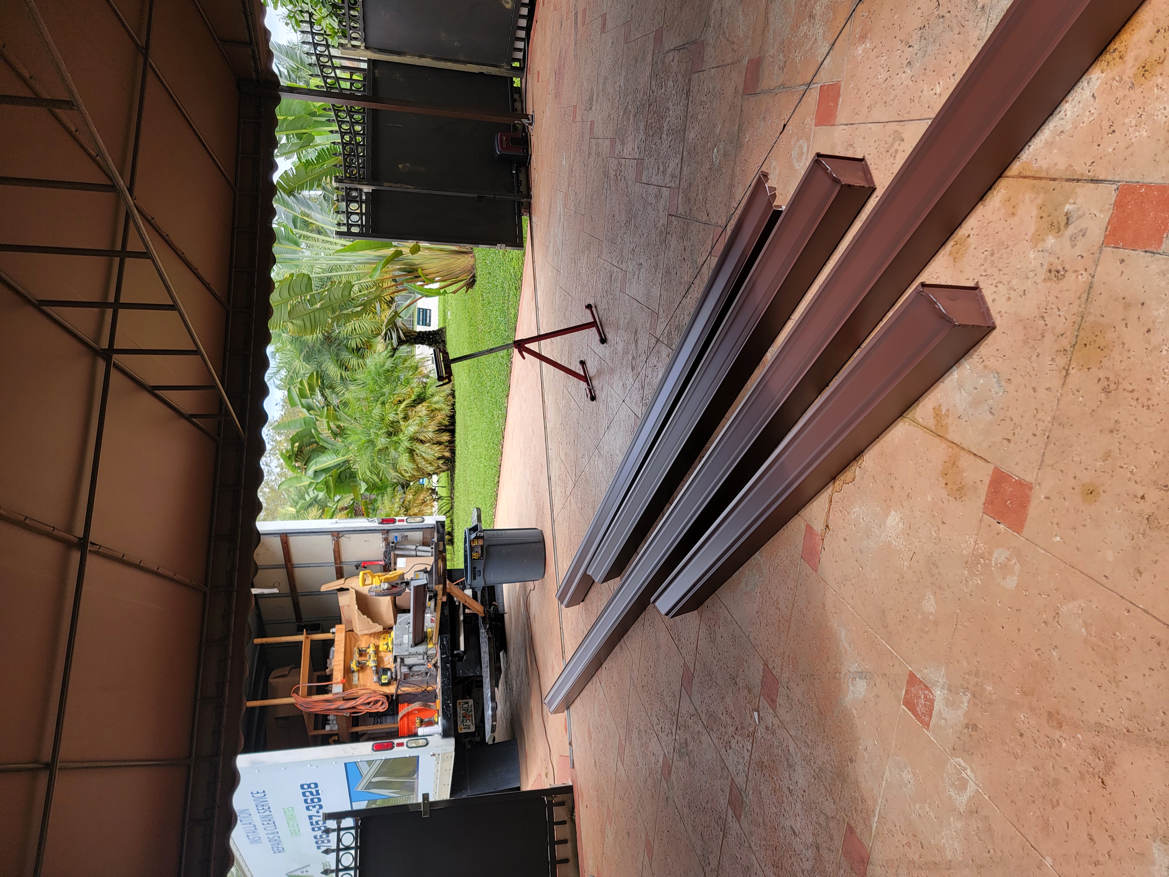 Image of service aluminum rain guterrs llc in Miami