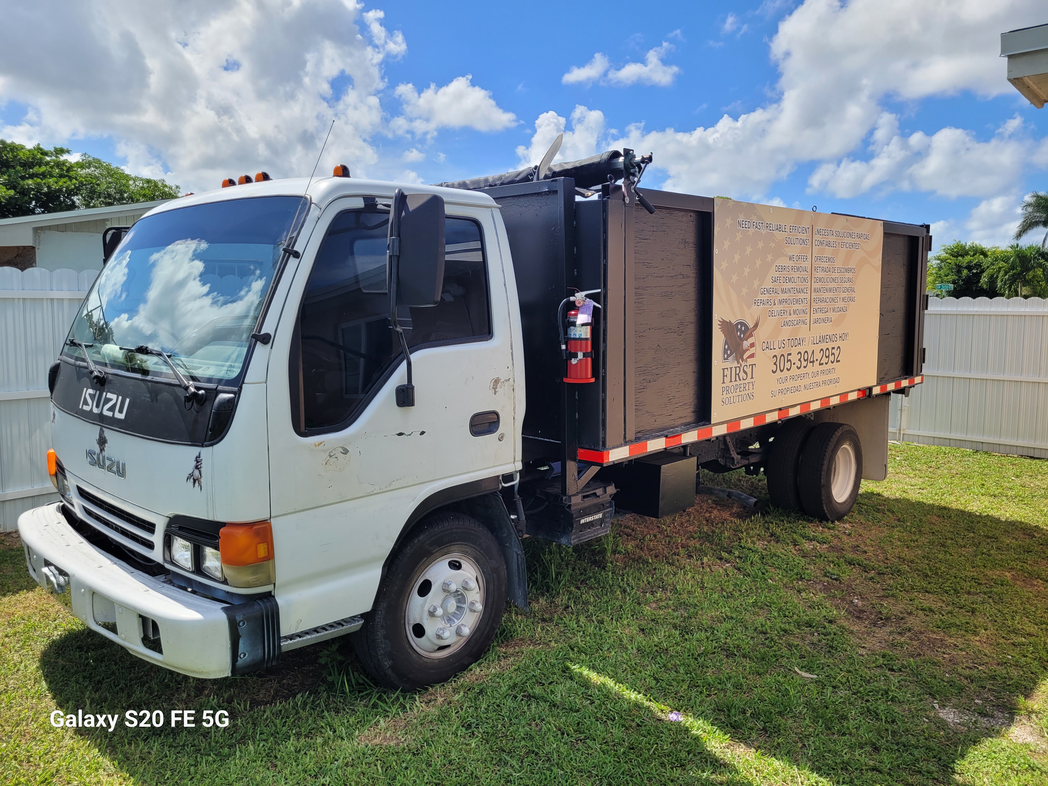 Image of junk removal (recoleccion de escombros ,basura llamenos al 3053942952 in homestead