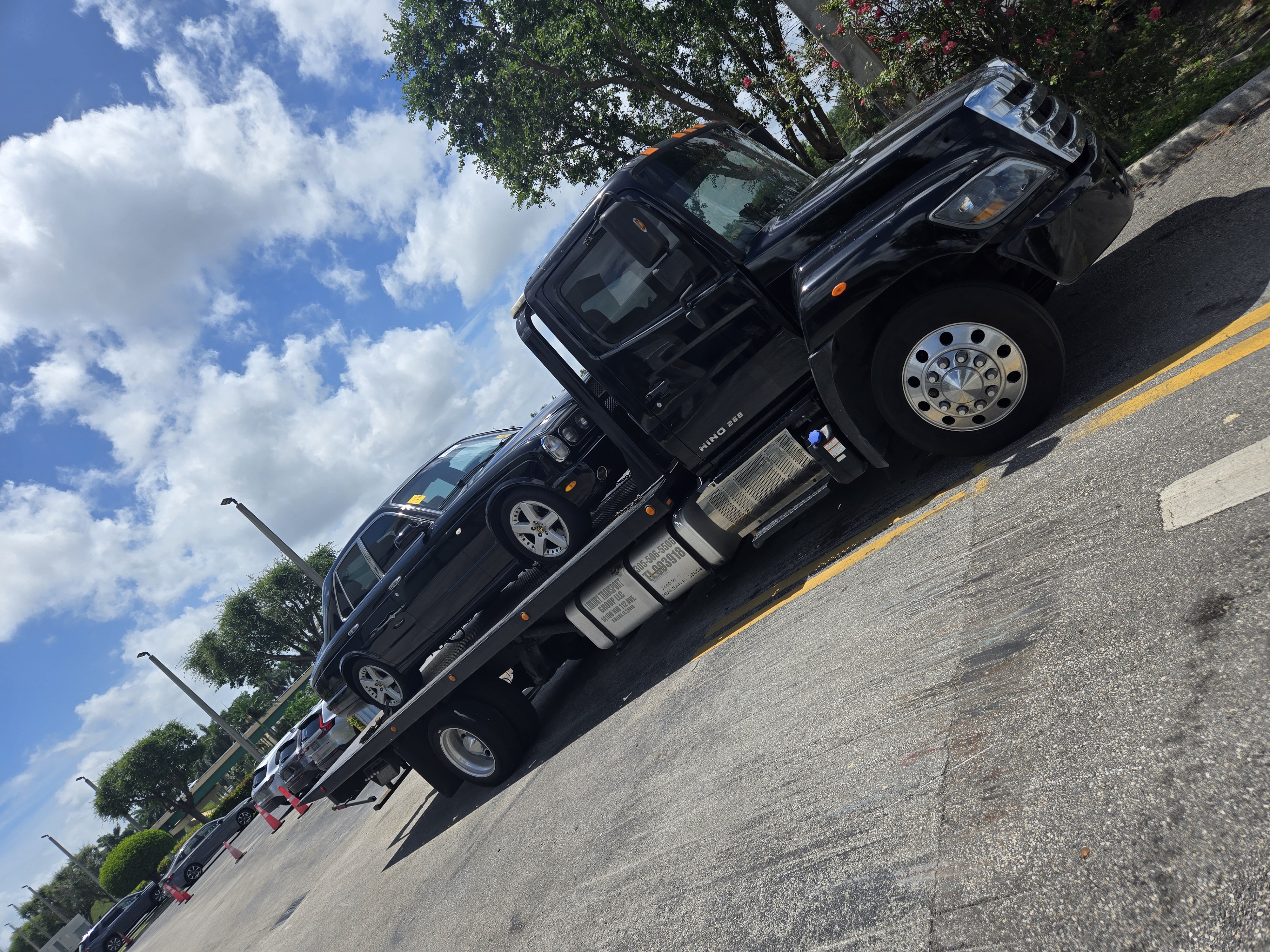 Image of Tow / Grua / Flatbed in miami