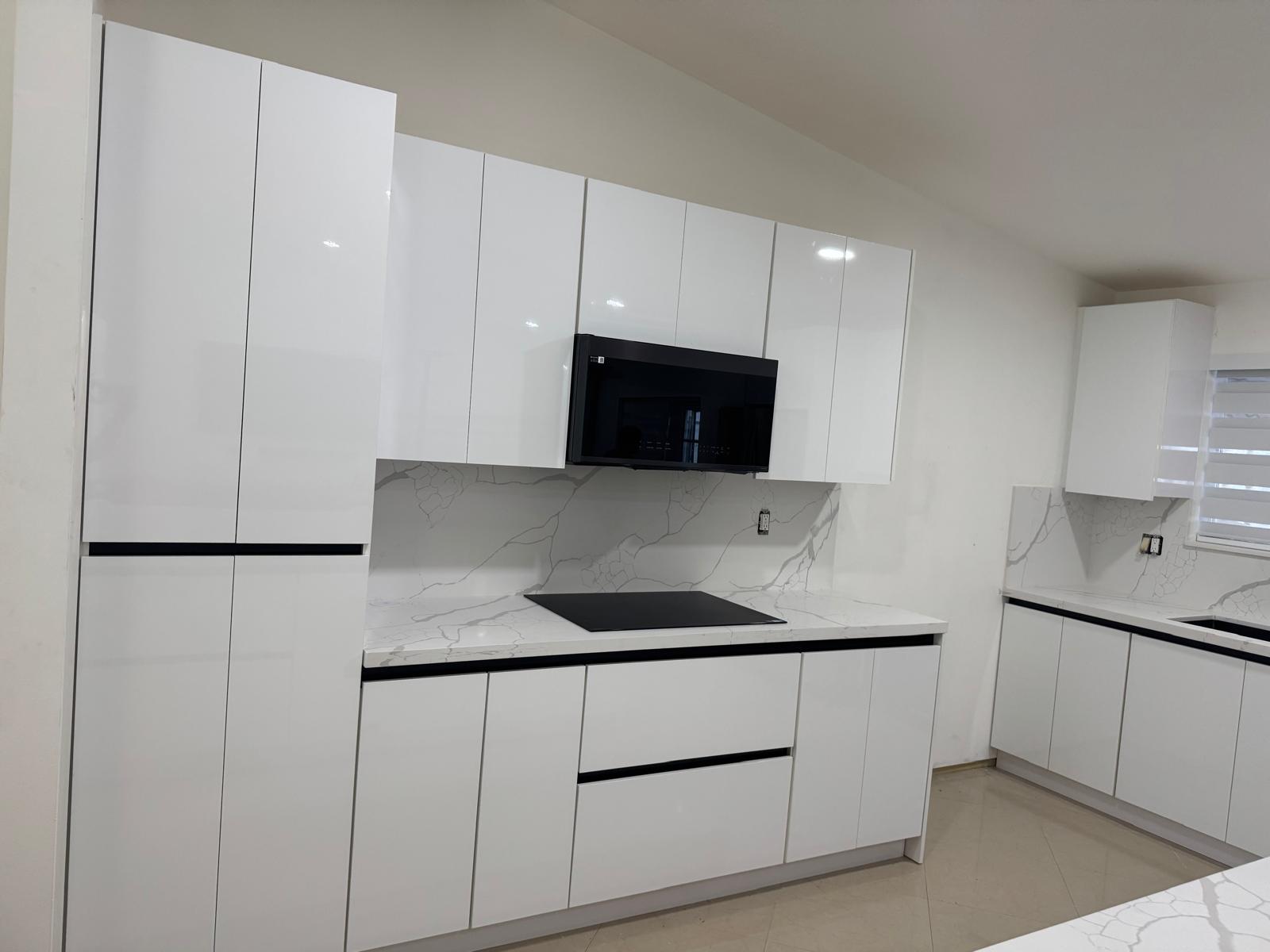 Image of quartz calacata in Miami