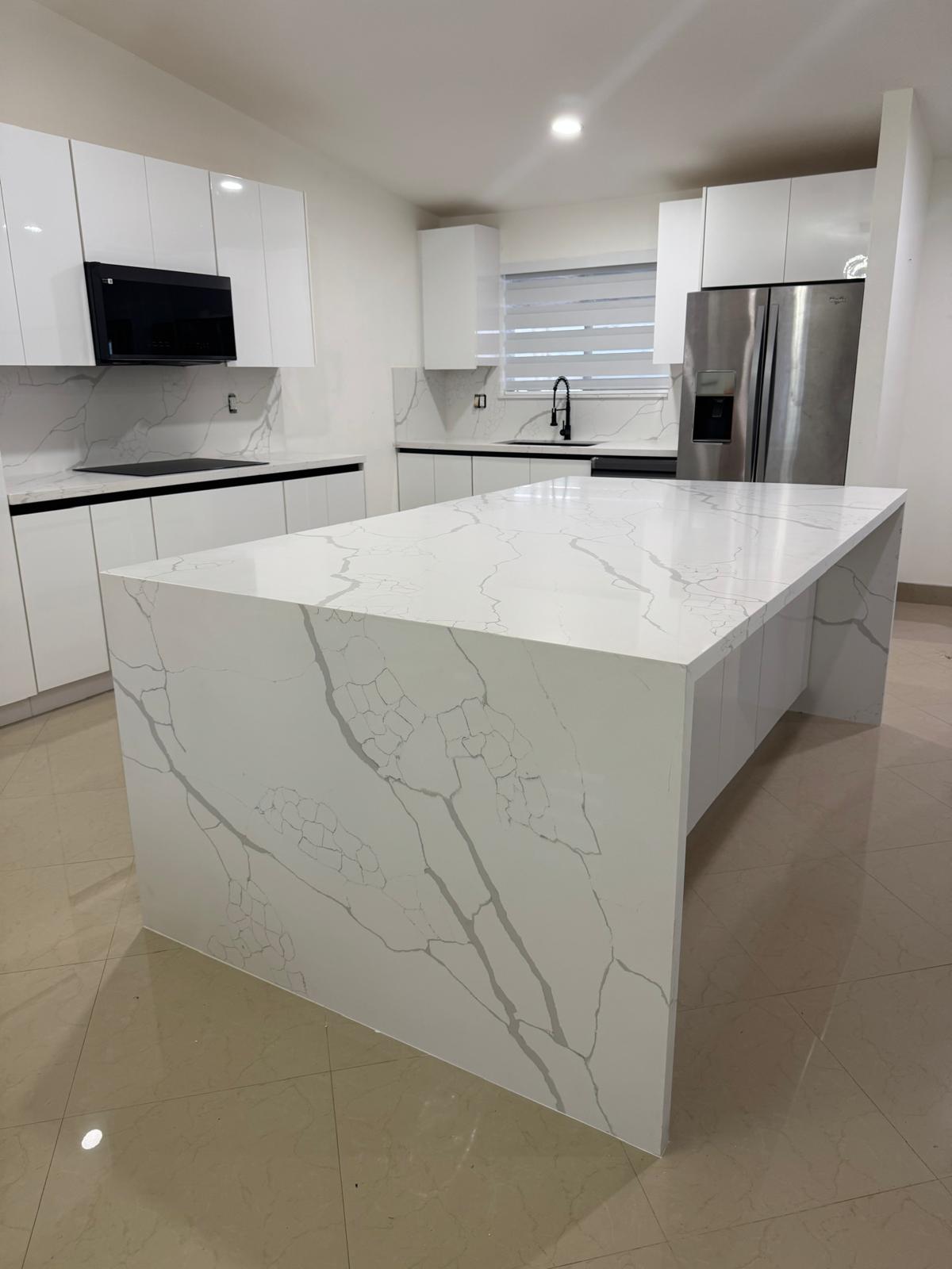 Image of quartz calacata in Miami