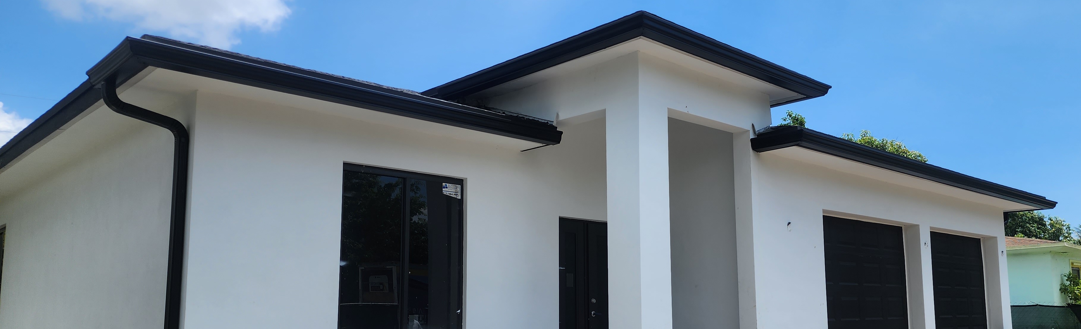 Image of Gutters service Servicio de Canales de Lluvia in Hollywood