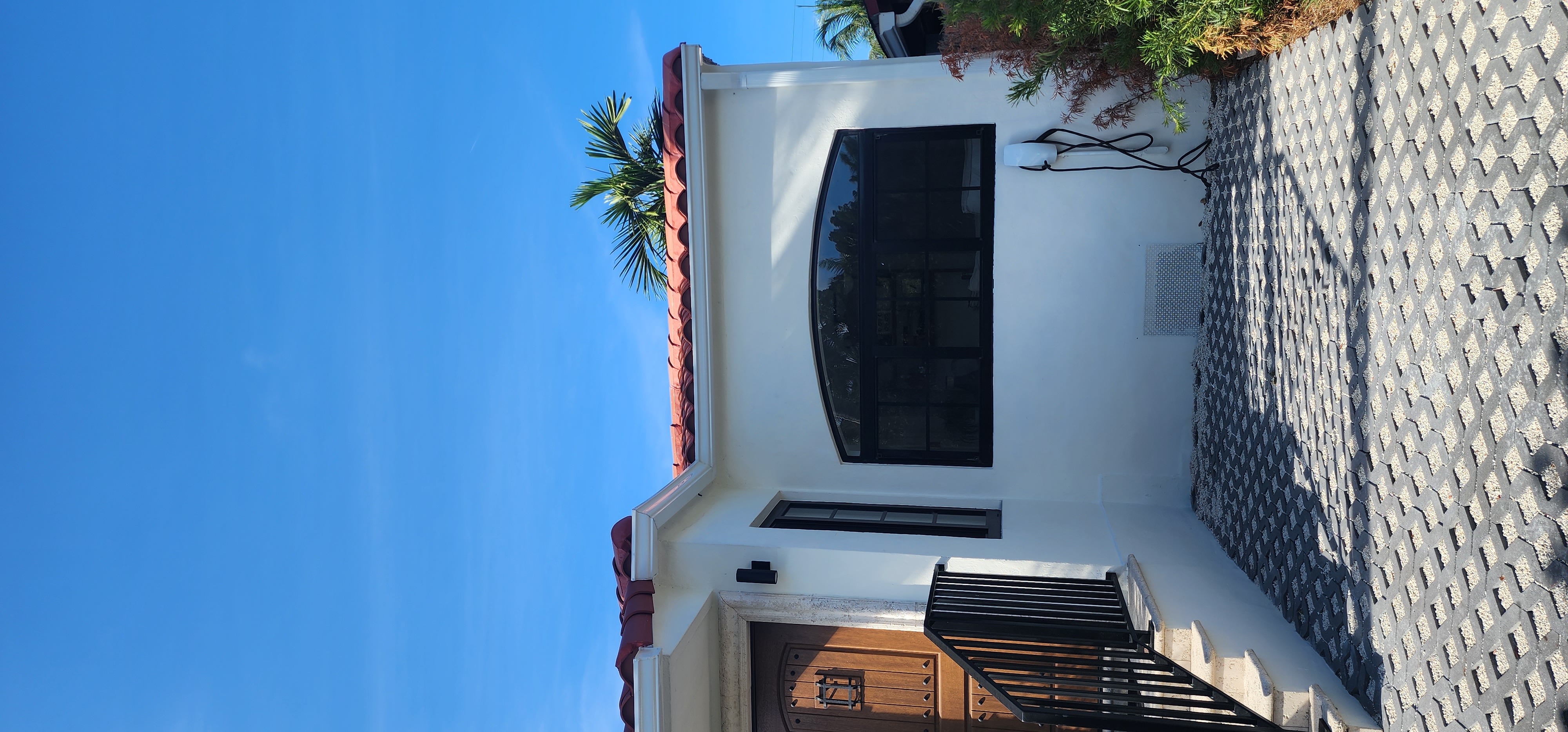 Image of Gutters service Servicio de Canales de Lluvia in Hollywood