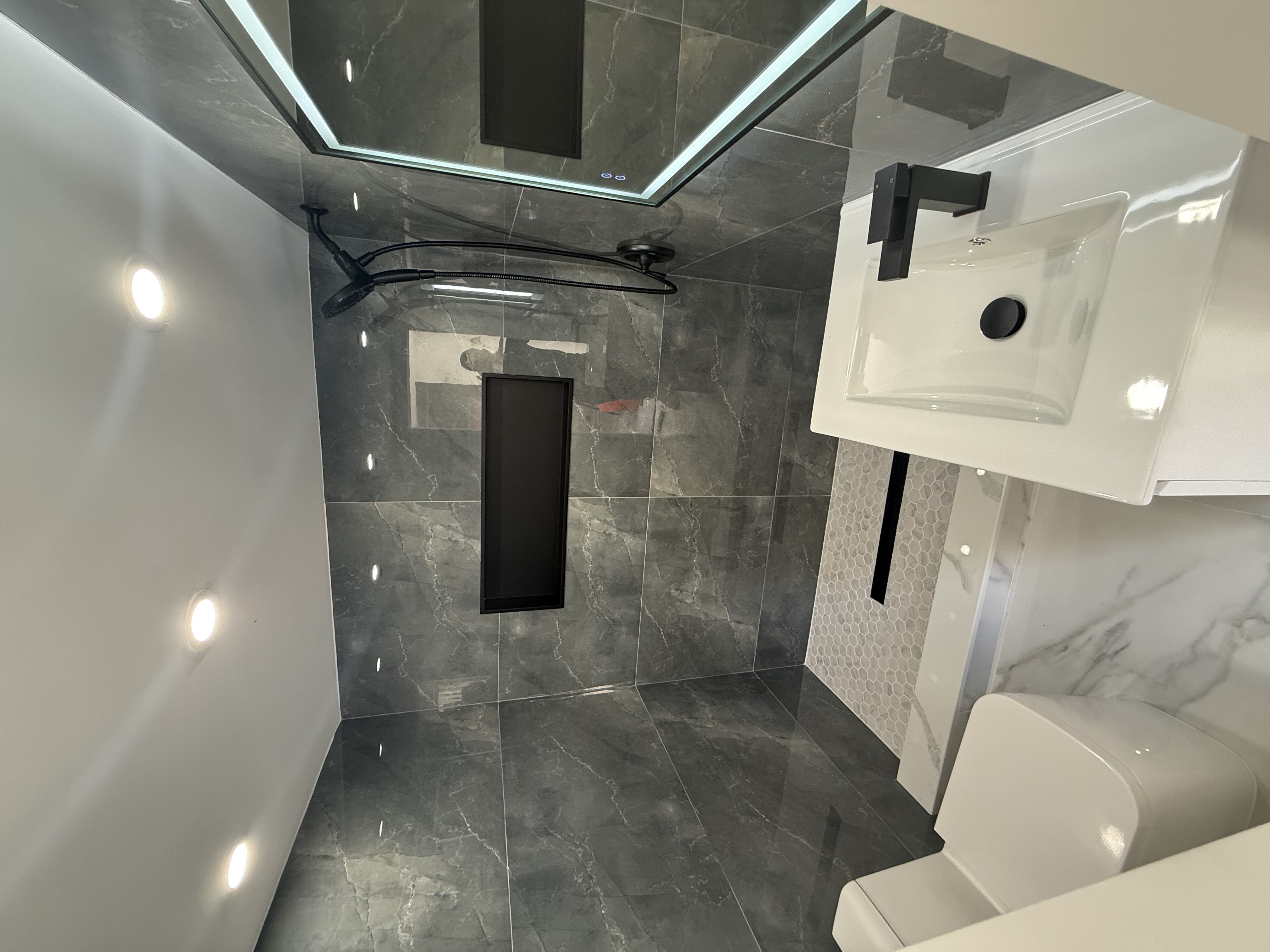 Image of Remodela tu casa con nosotros . in Miami