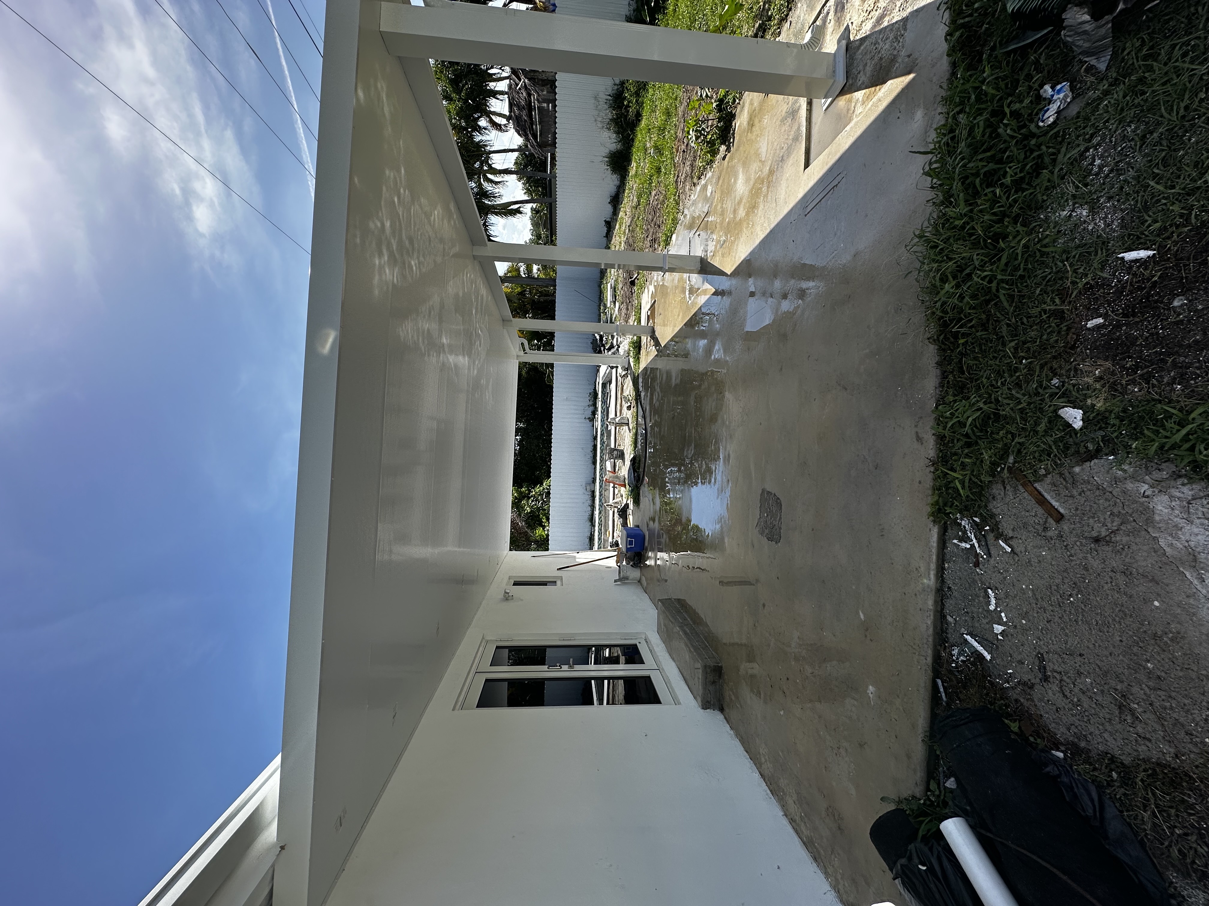 Image of aluminum roof in Miami