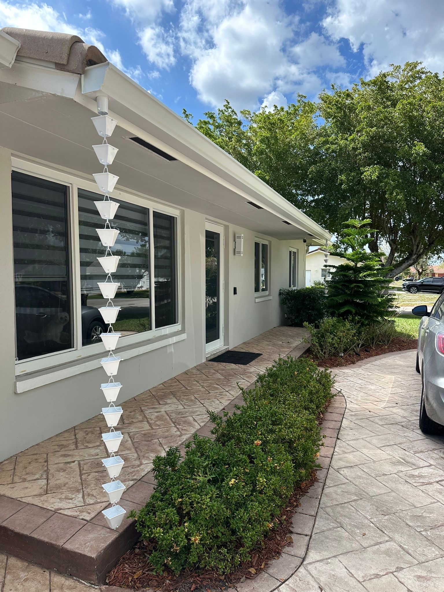 Image of Seamless Rain Gutters in Davie 