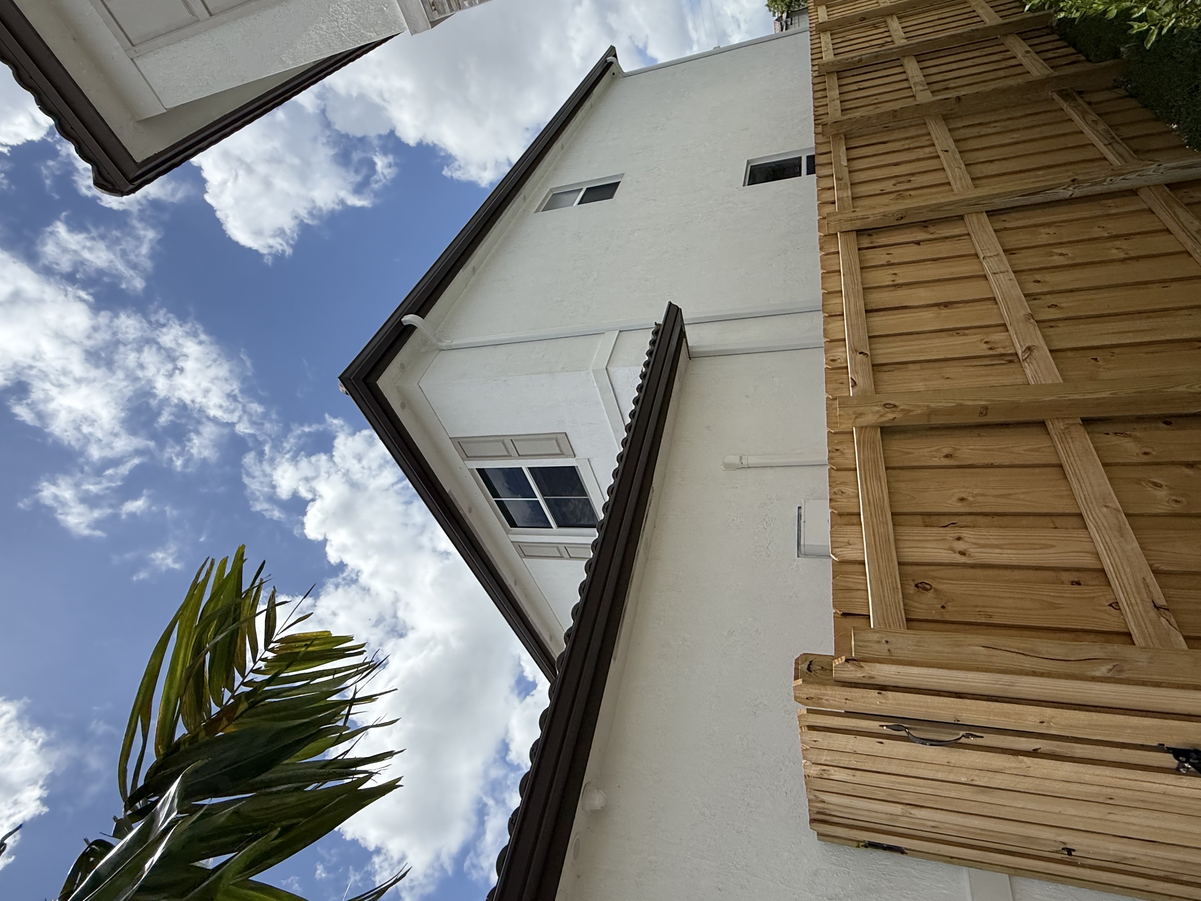 Image of rain gutters canales sin empates in Haialeah