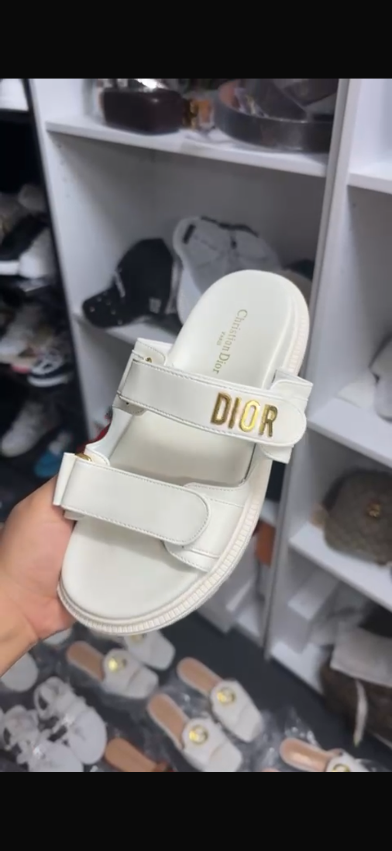Image of Sandalias de Marca en Oferta 🩴🔥 Downtown Miami in Miami