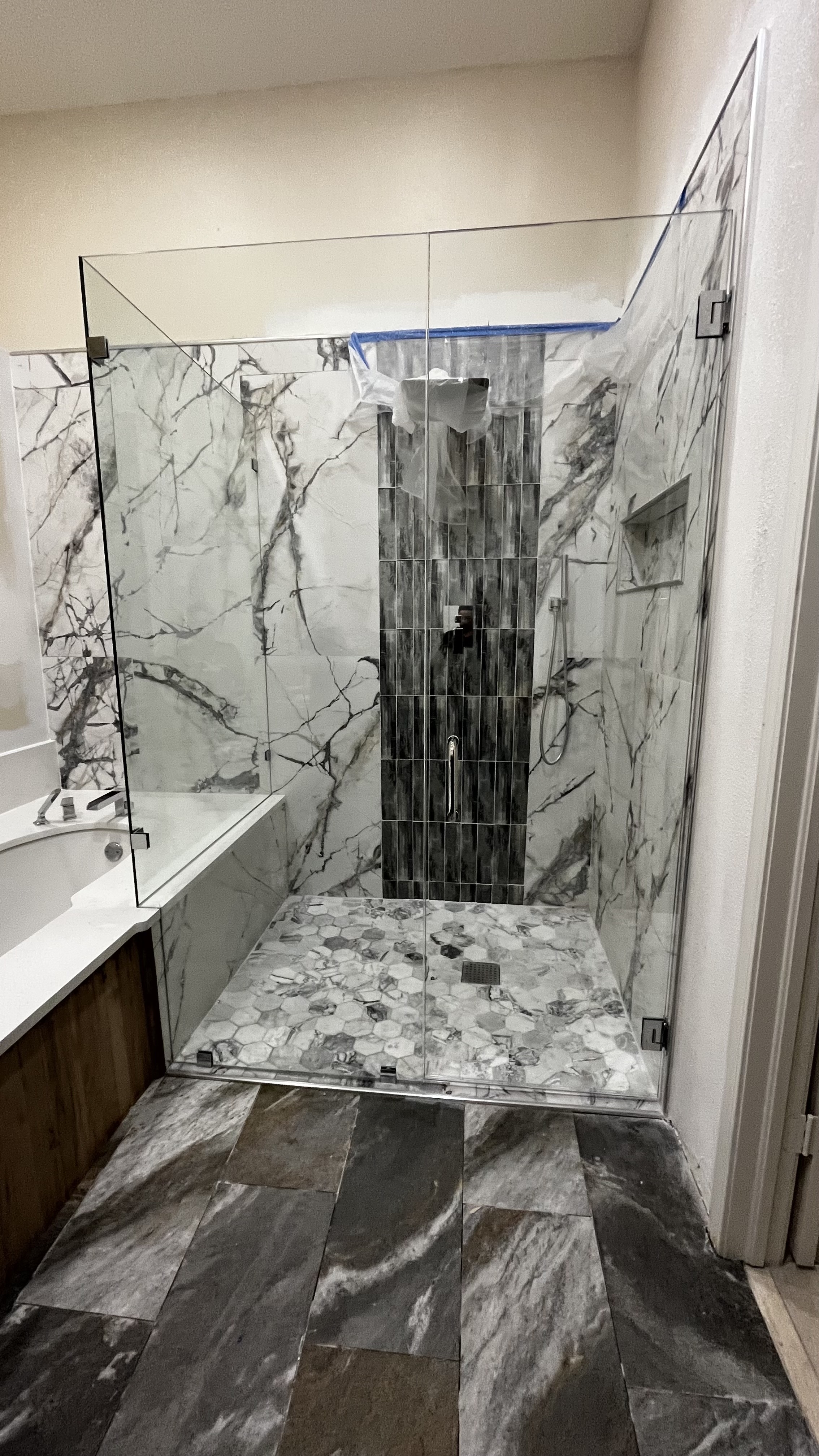 Image of puertas para baños in Tampa