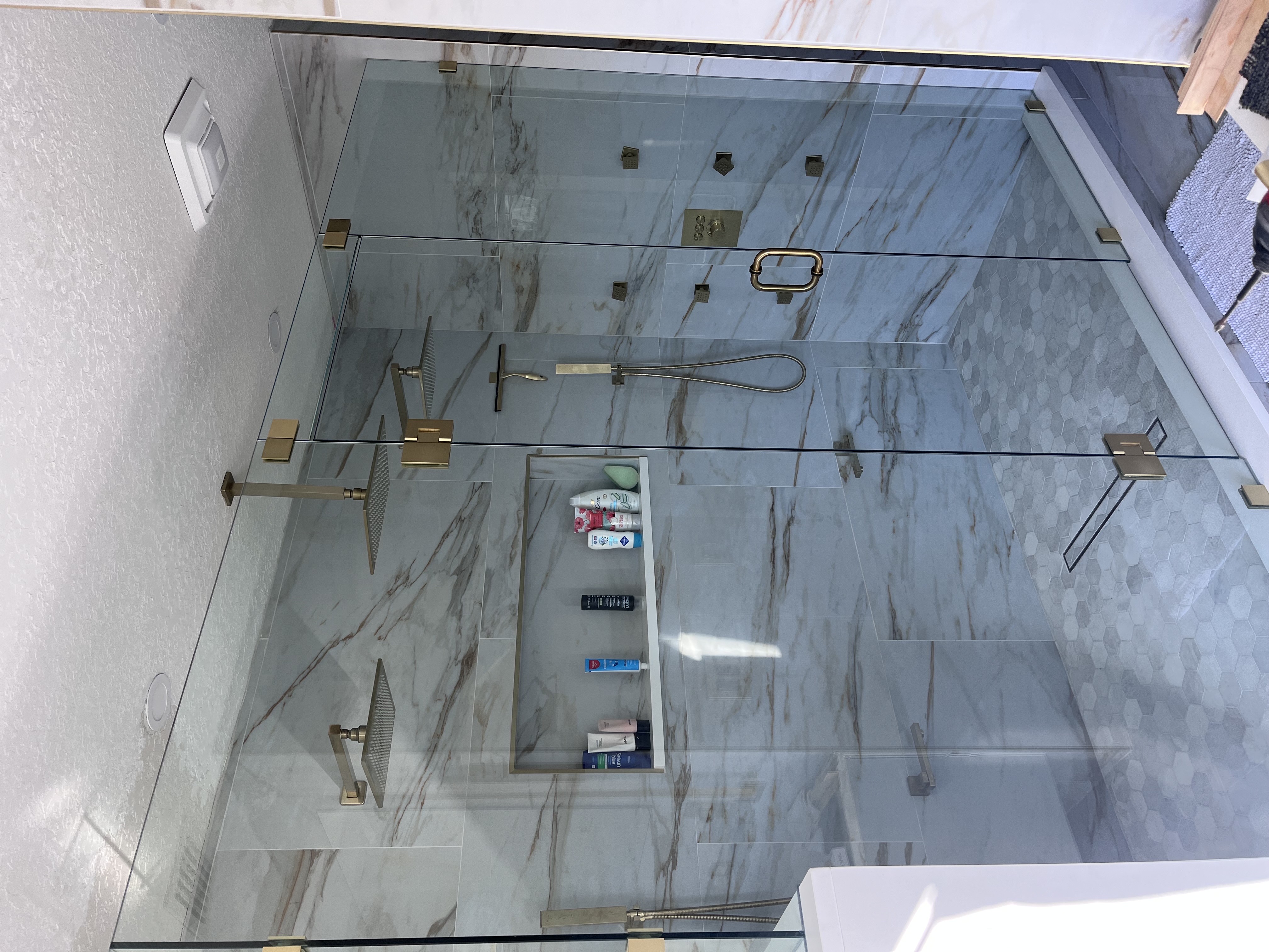 Image of puertas para baños in Tampa