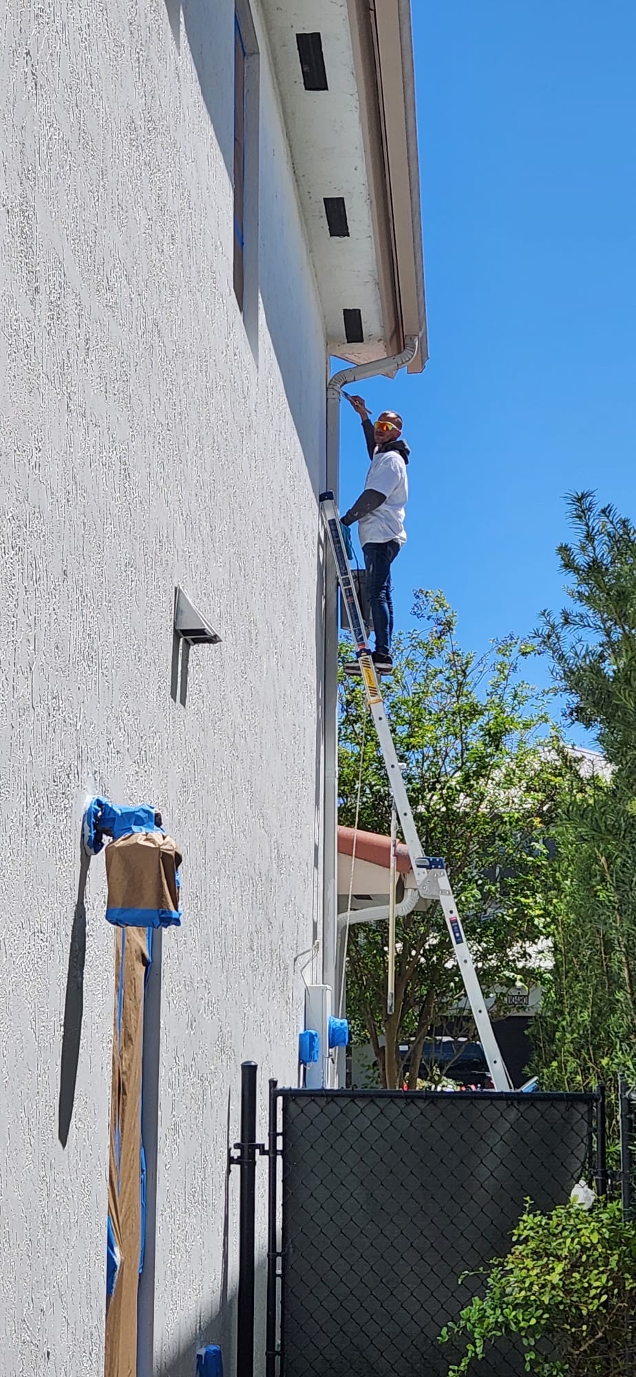Image of Transforma tu hogar con un toque profesional de pintura in Miami