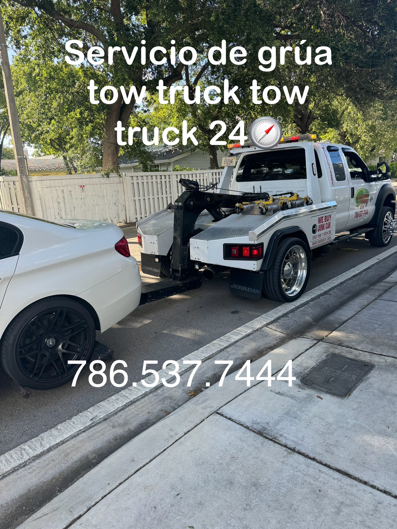 Image of Gruas en miami 24 horas towing service  in Miami 