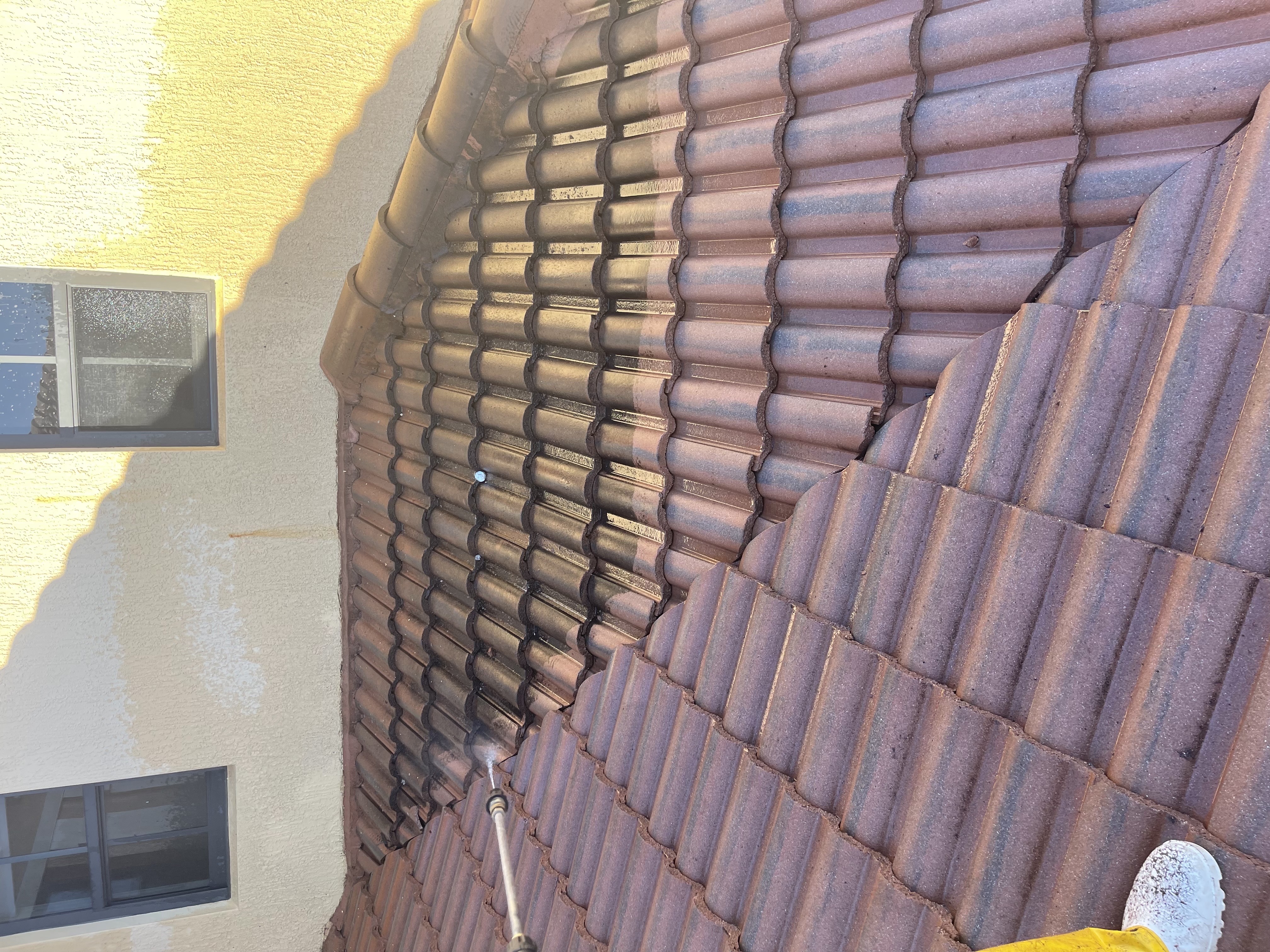 Image of presurre cleaning in Hialeah