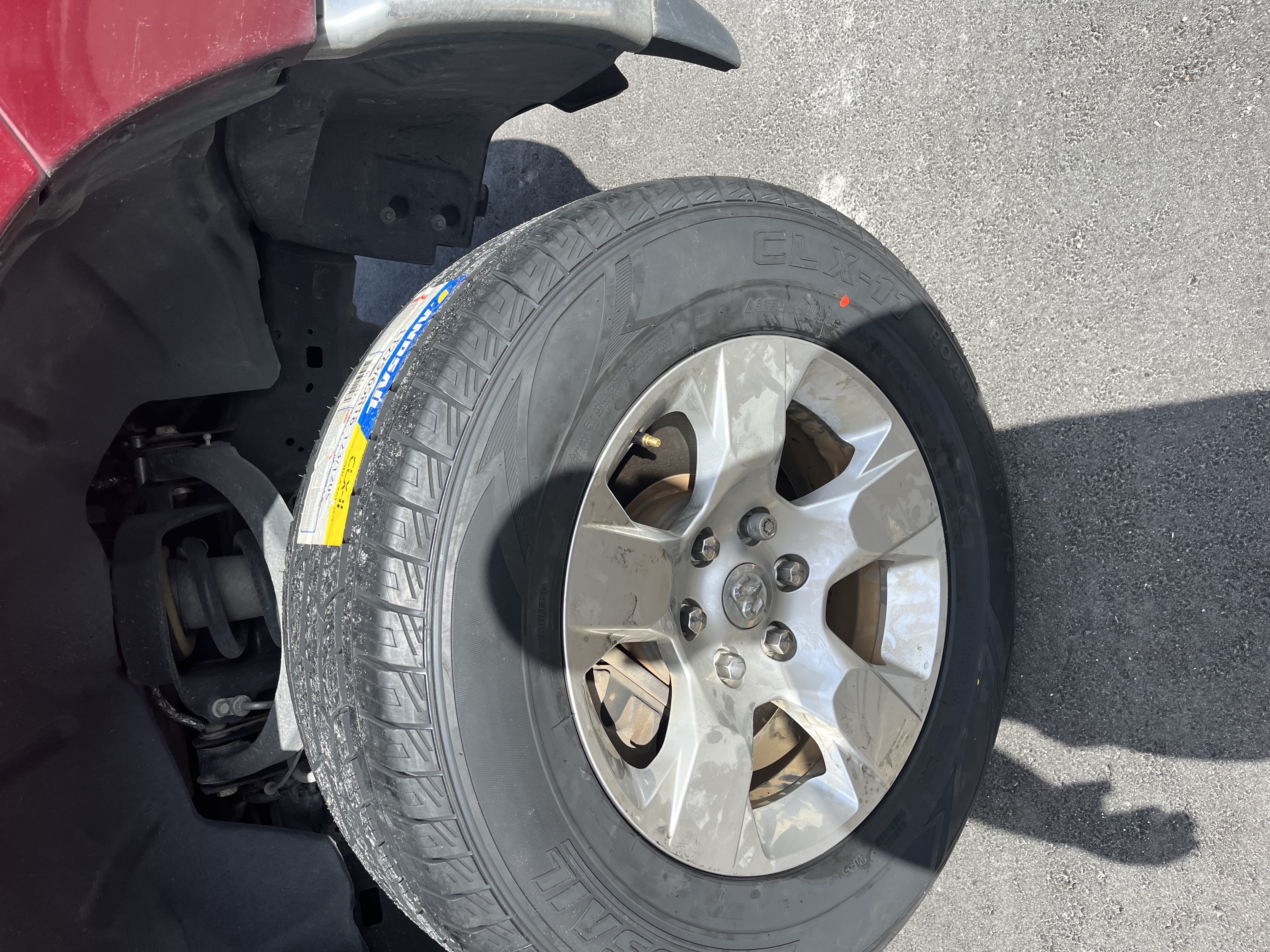 Image of tpms sensores y new tires in hialeah
