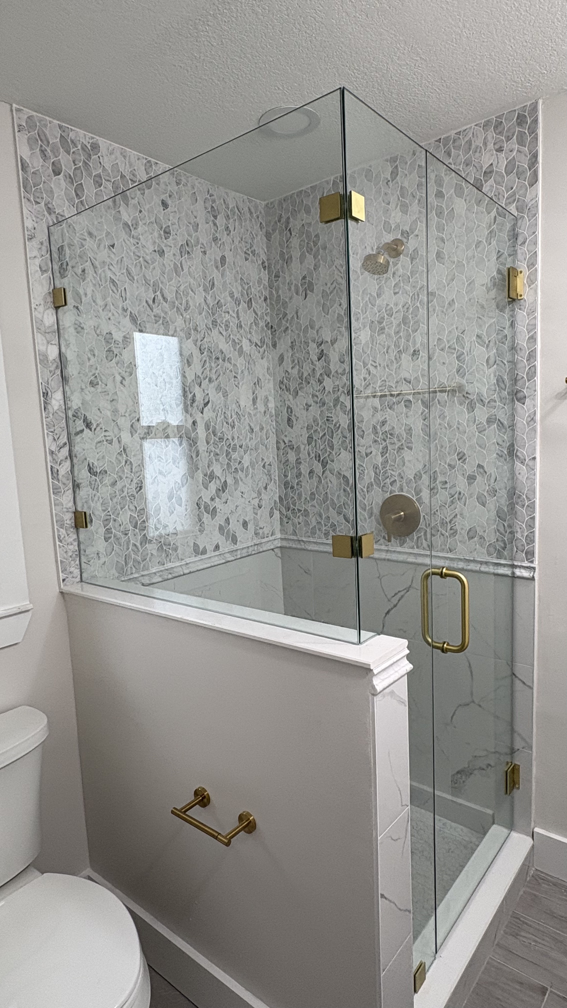Image of puertas para baños in Tampa