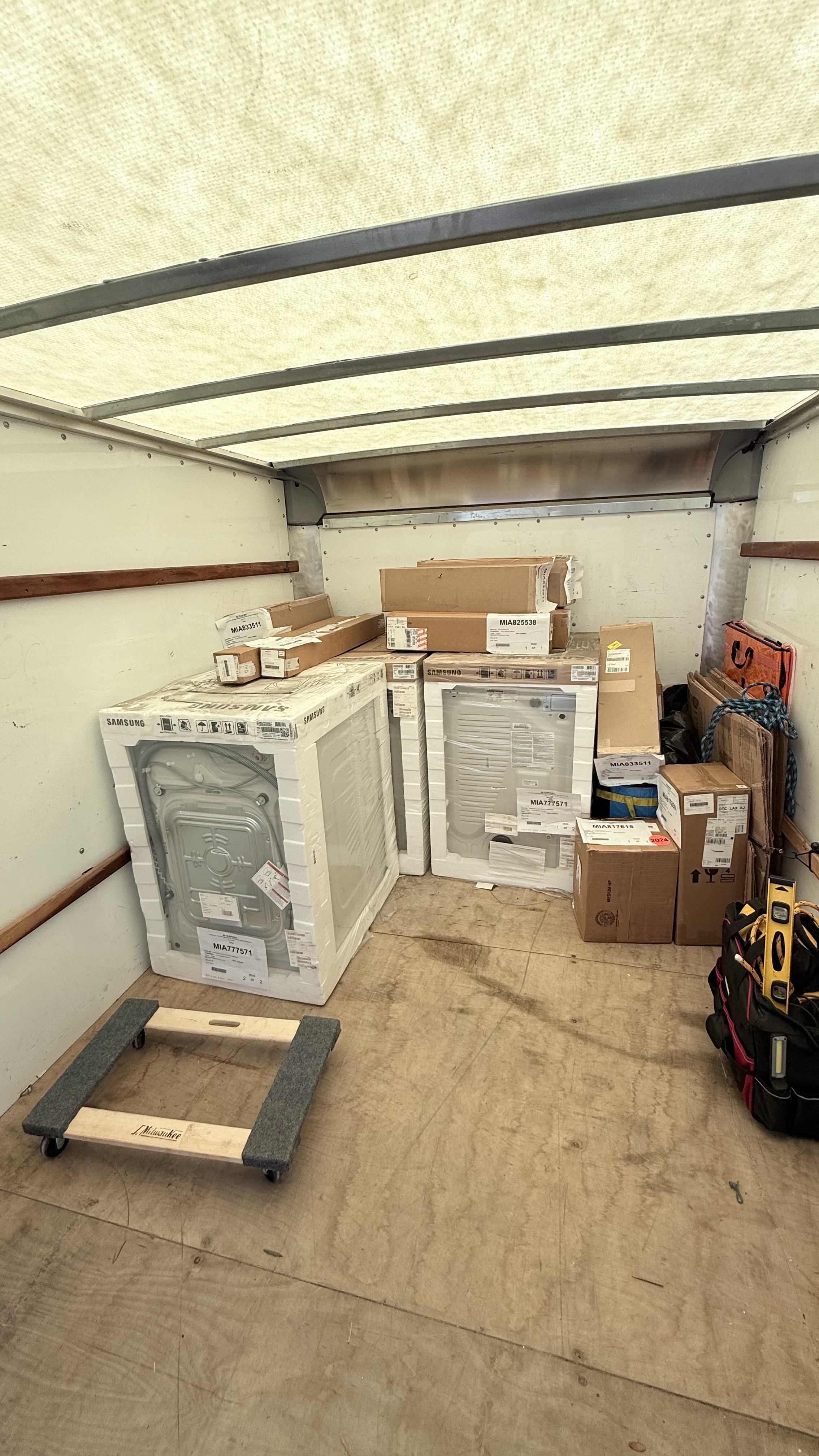 Image of GLOBE PRO SERVICES – Mudanzas, Ensamble e Instalación Profesional in Naples