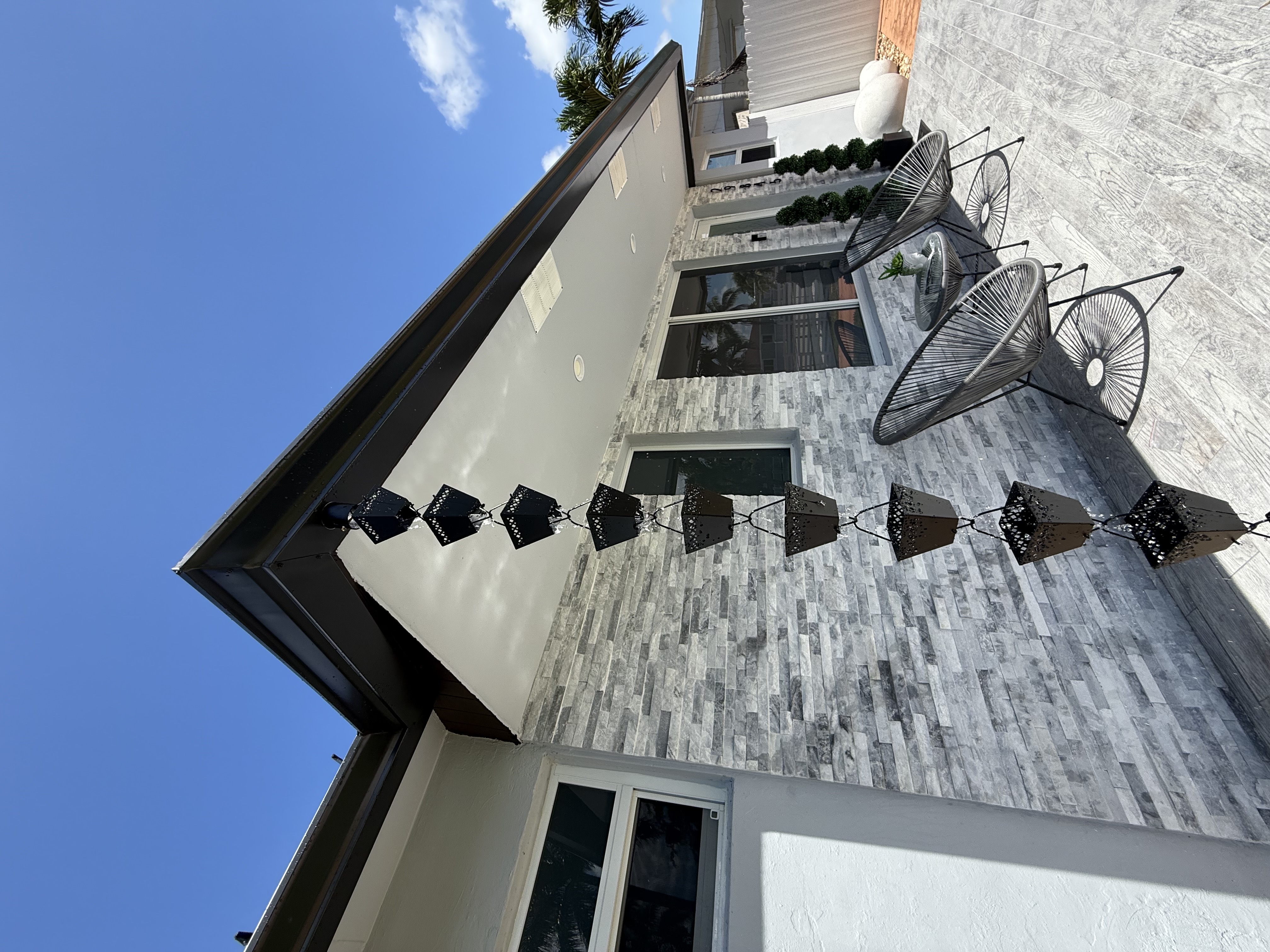 Image of rain gutters canales sin empates in Haialeah