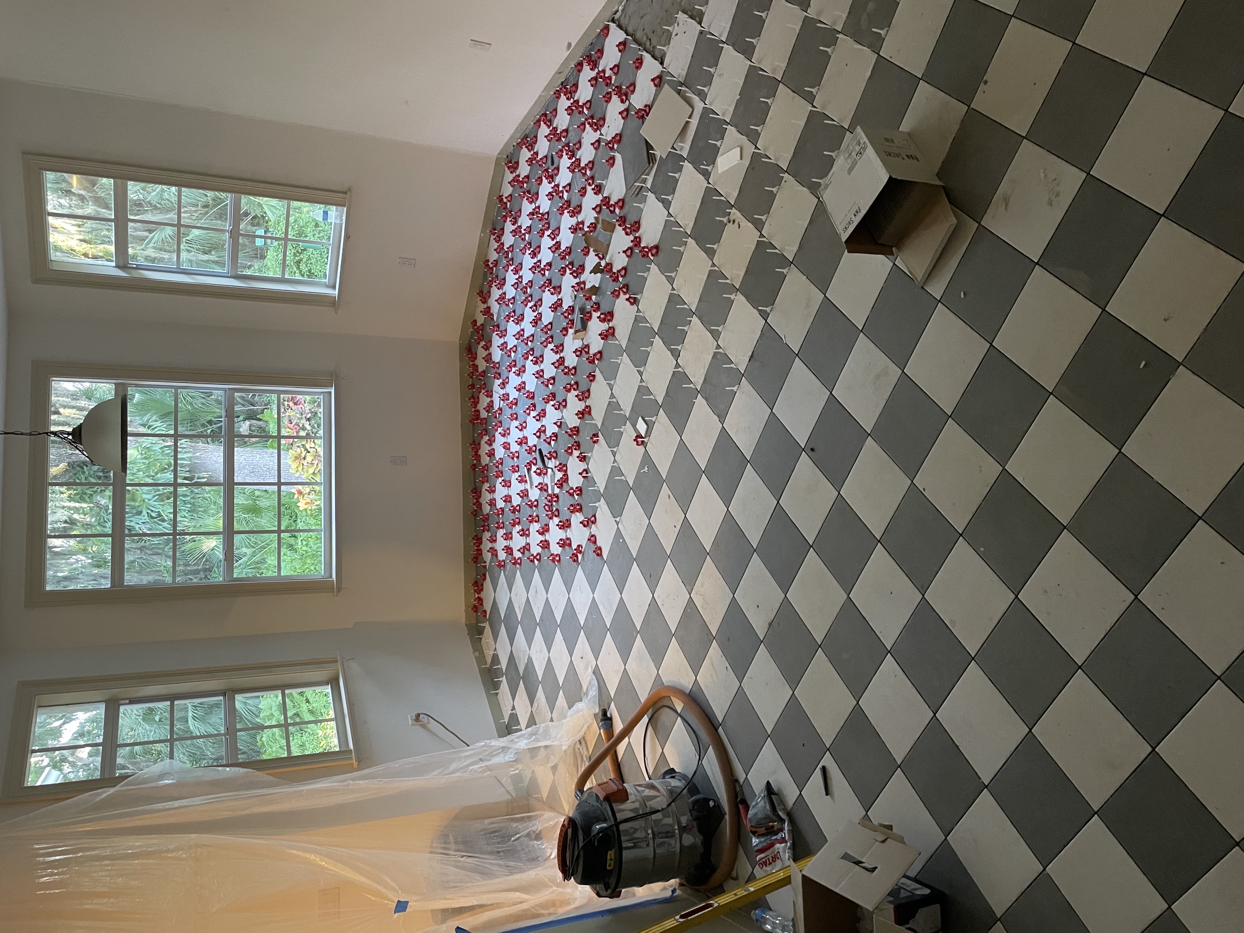 Image of Intalacion de pisos laminados, gabinetes, rodapiés(baseboard) in Tampa