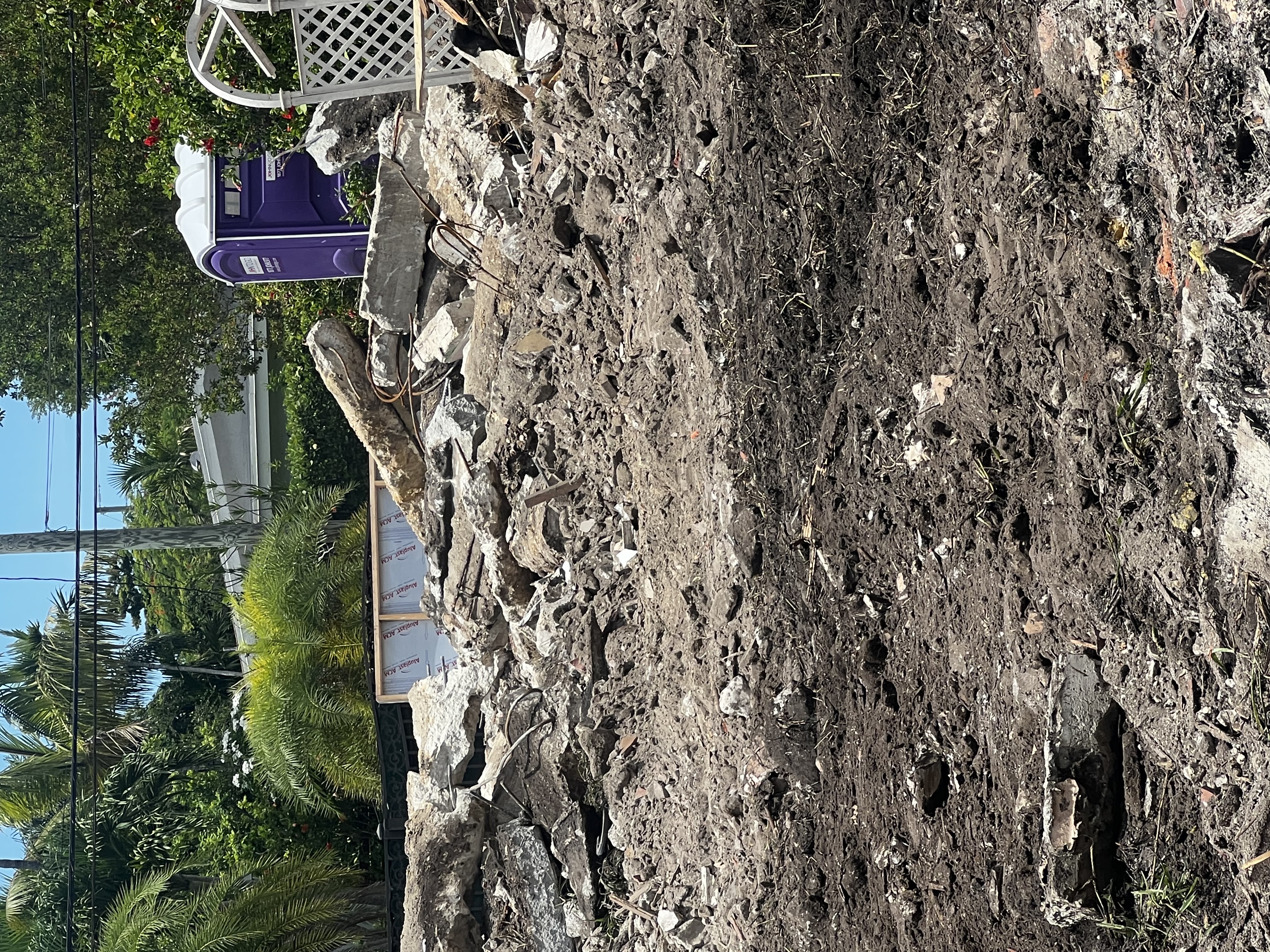 Image of basura escombros y demoliciones  in Miami Beach 