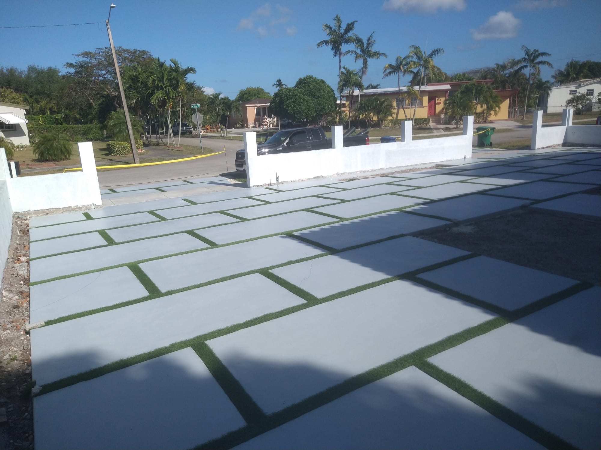 Image of CONCRETE SQUARES + ARTIFICIAL GRASS in Miami