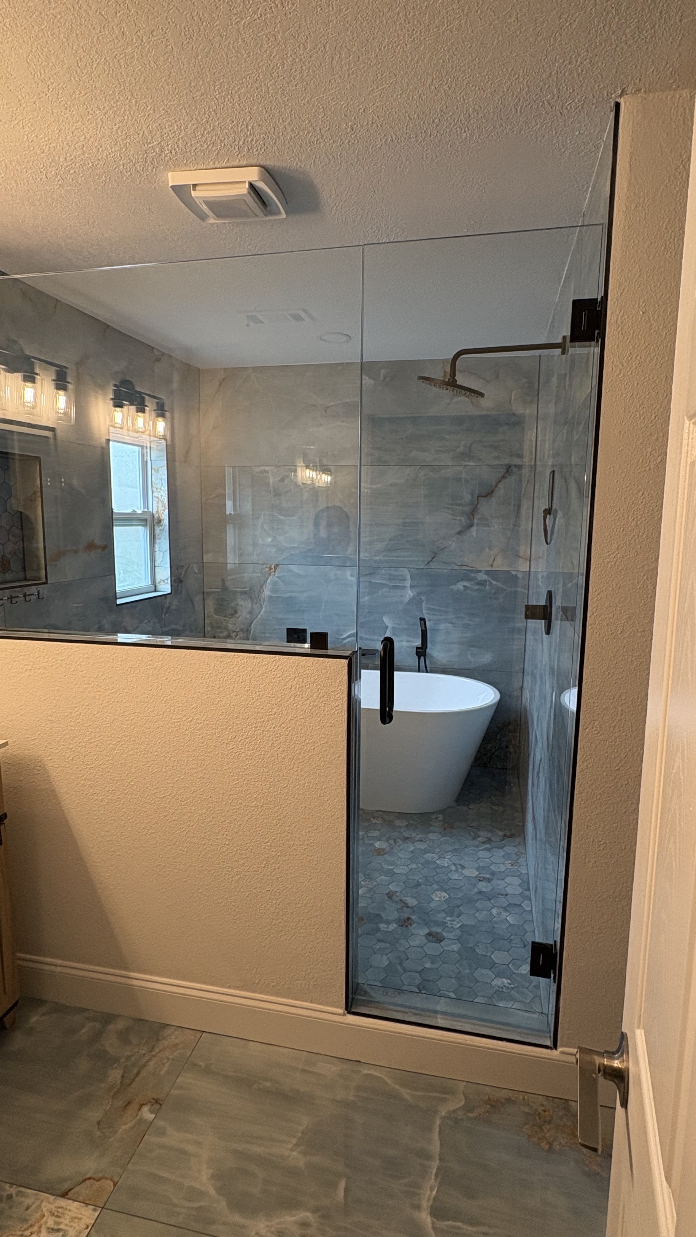 Image of puertas para baños in Tampa
