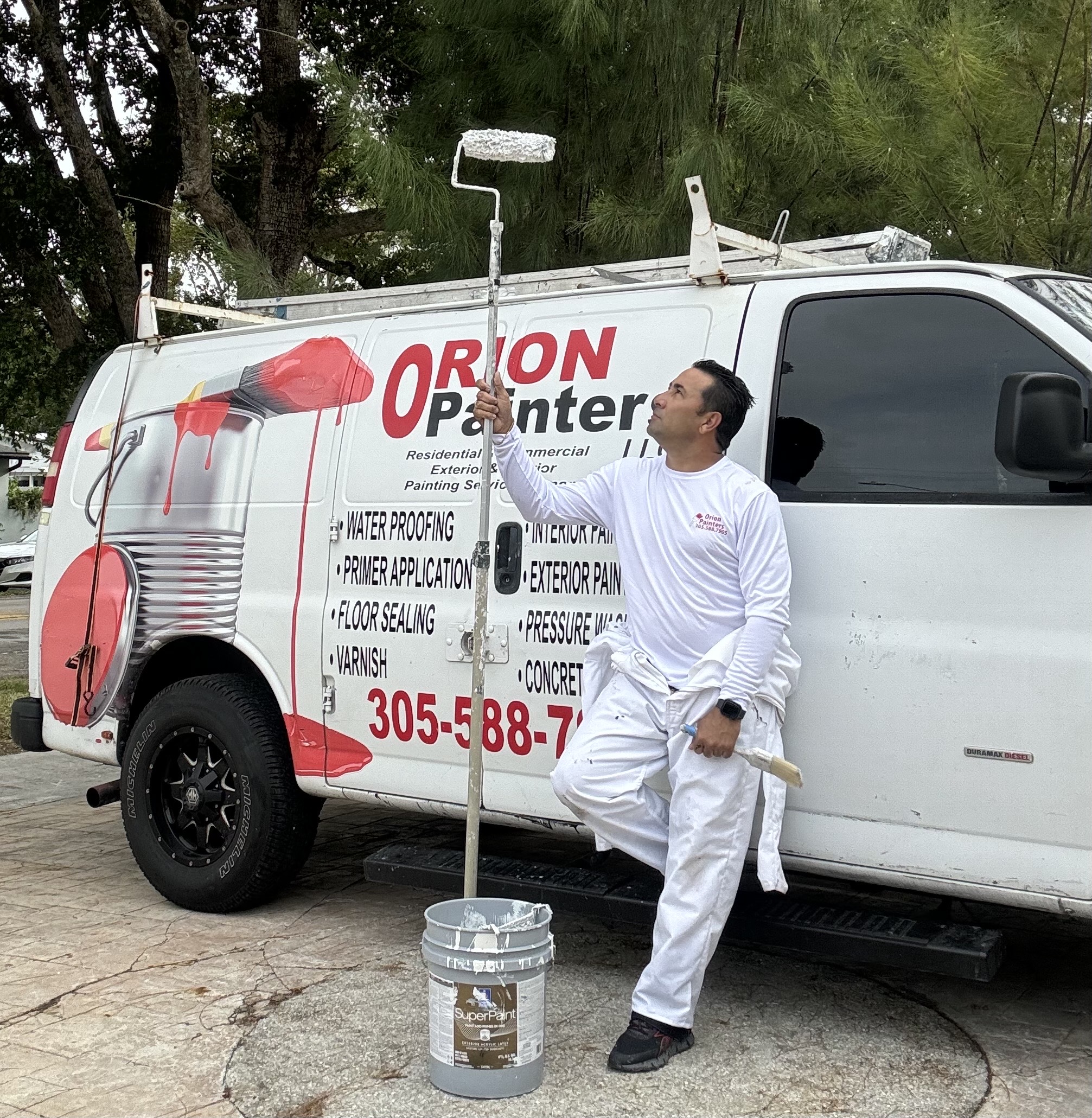 Image of exterior , interior ,residential y comercial servicio de pintura. in Miami