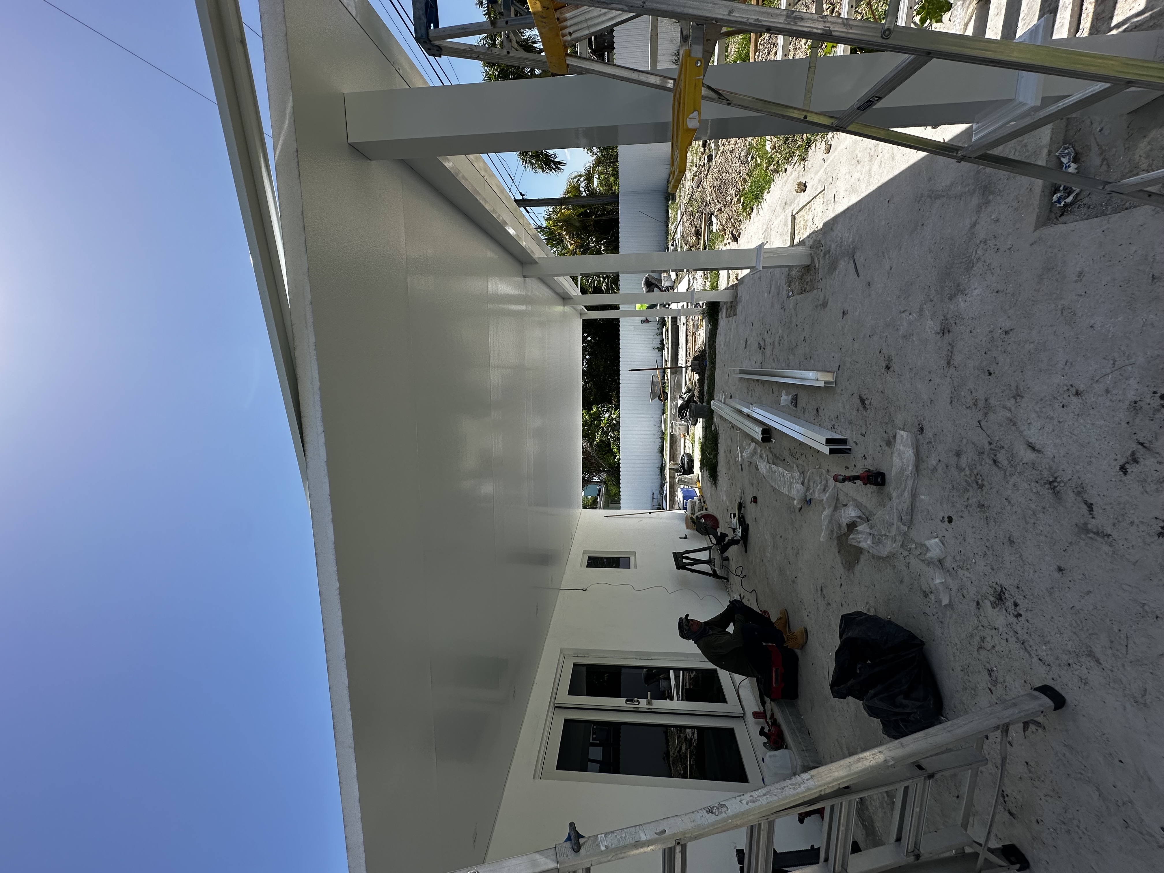 Image of aluminum roof in Miami