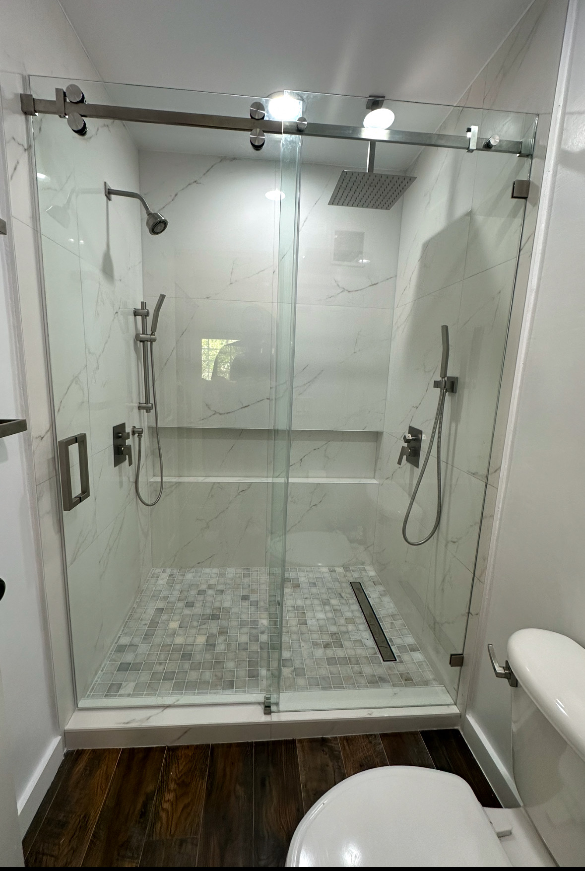 Image of glass shower door in Miami