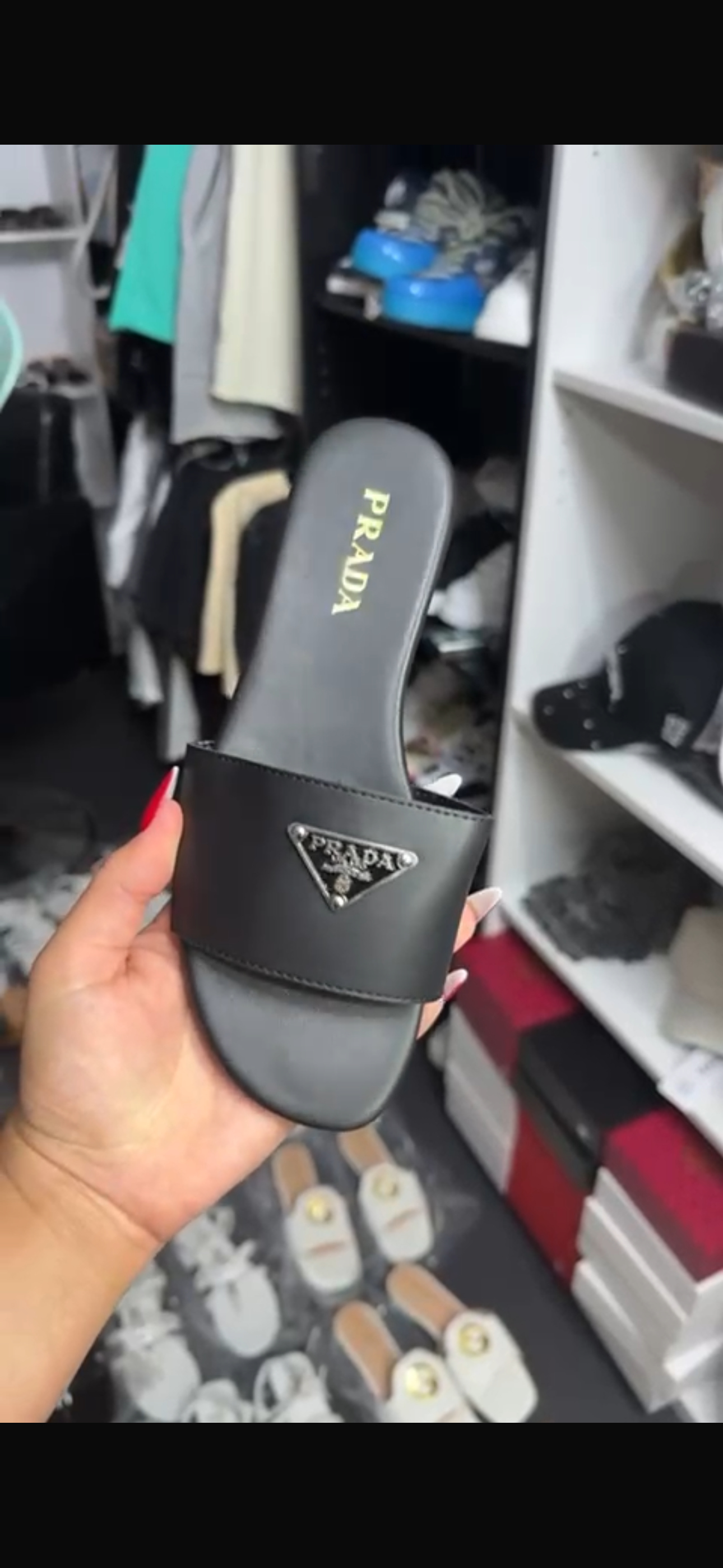 Image of Sandalias de Marca en Oferta 🩴🔥 Downtown Miami in Miami