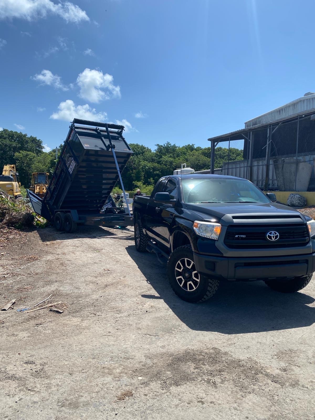 Image of Se renta tráiler in Miami