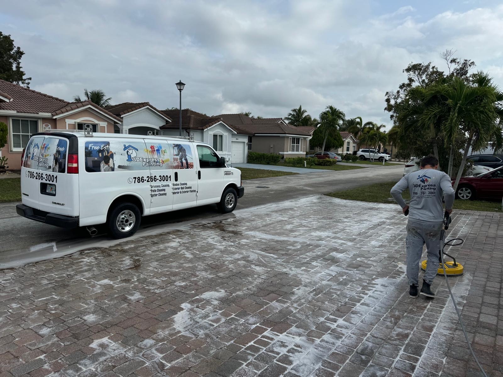 Image of Pintura Exterior &Interior Pressure Cleaning in Miami