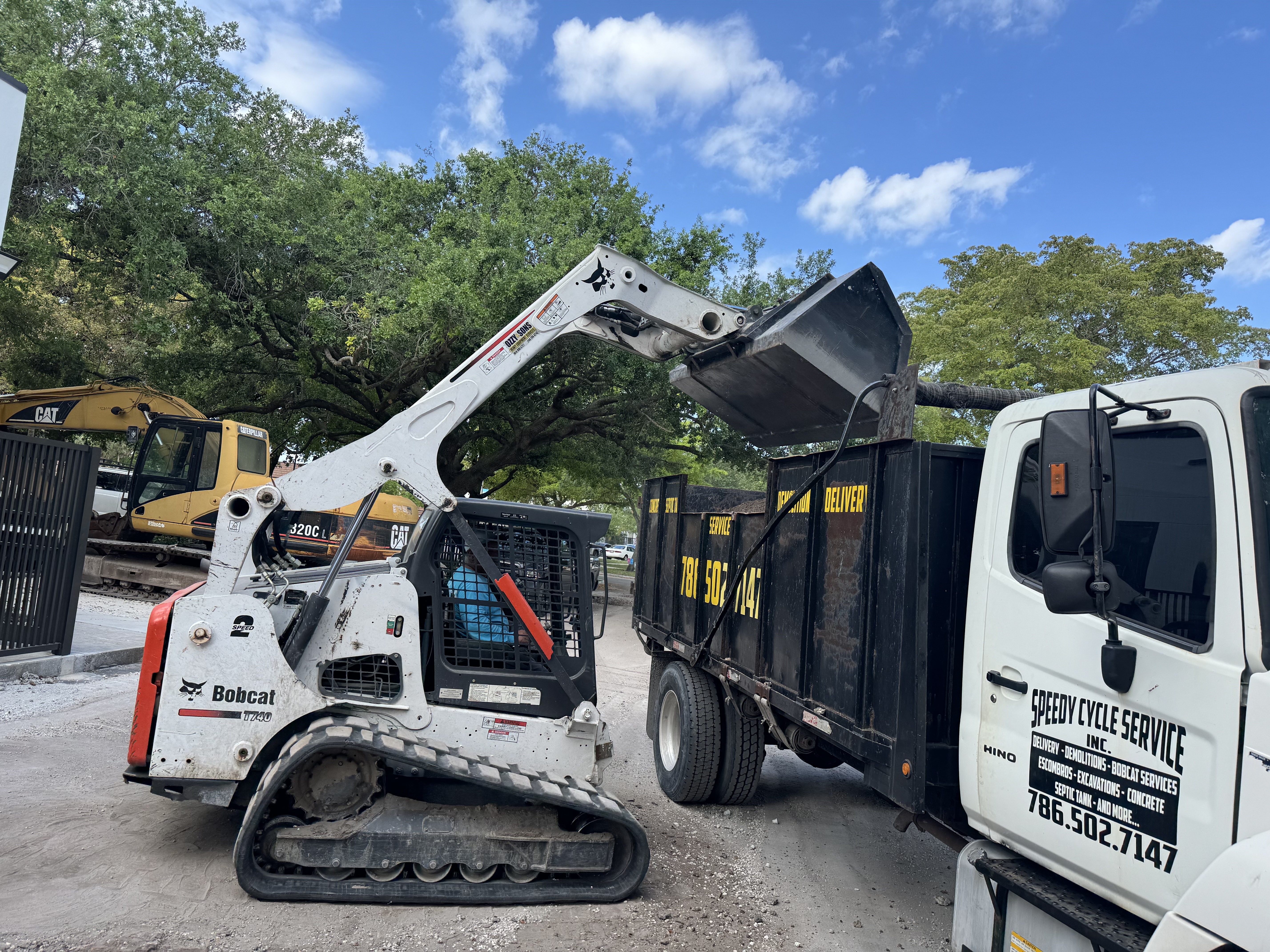 Image of bobcat service in Miami