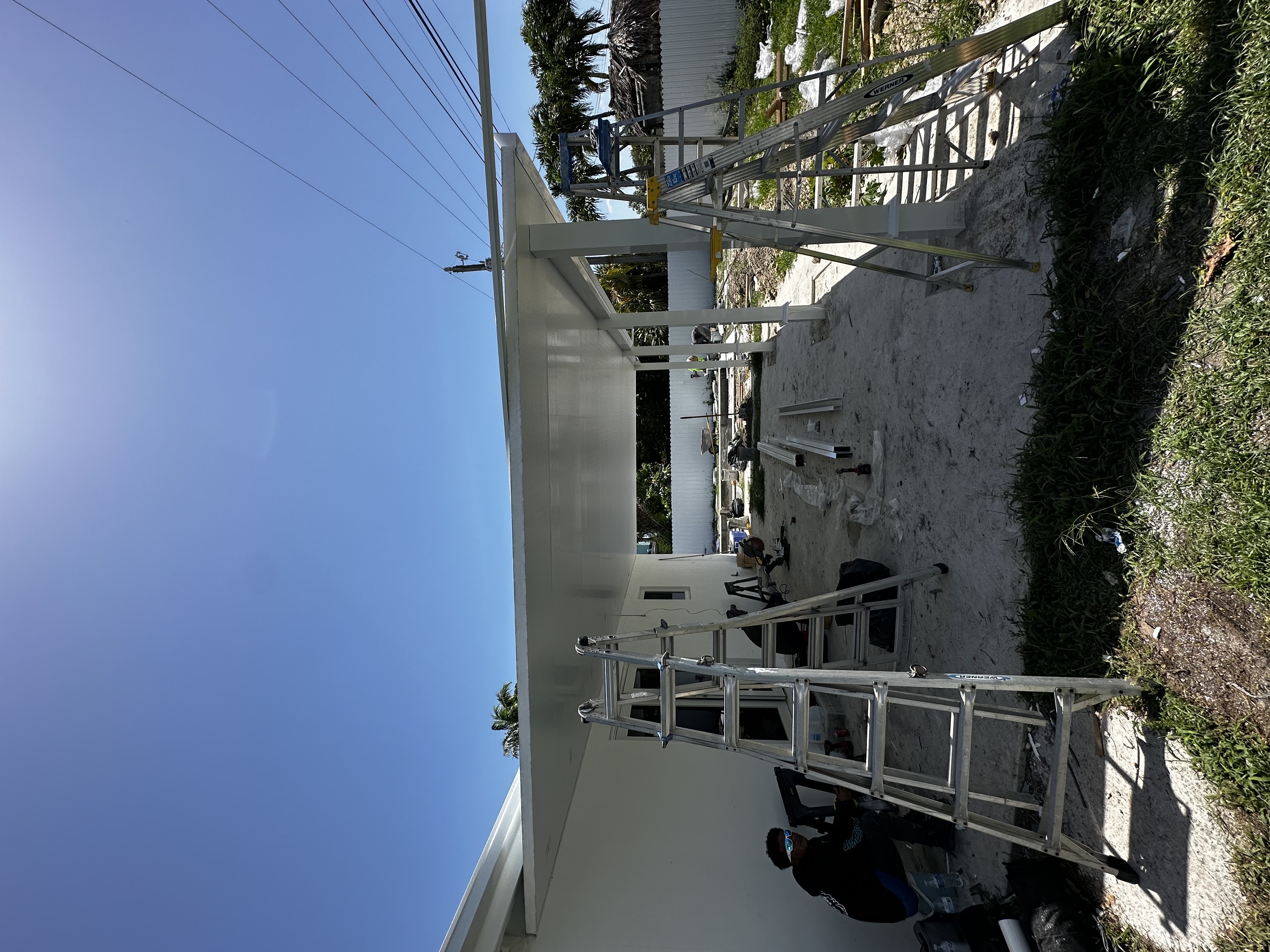 Image of aluminum roof in Miami