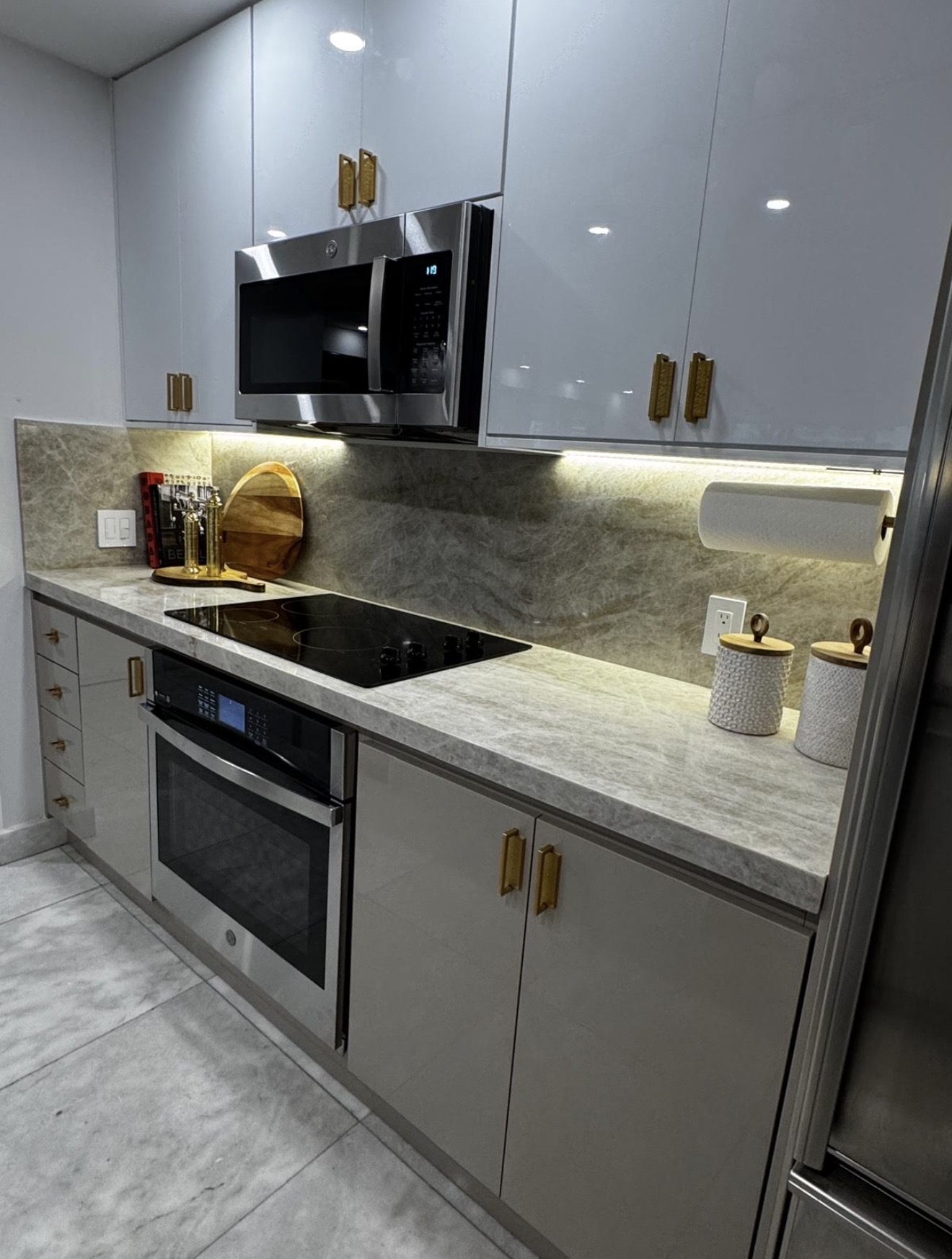 Image of Remodel your kitchen with me maximum experience in Miami Gardens