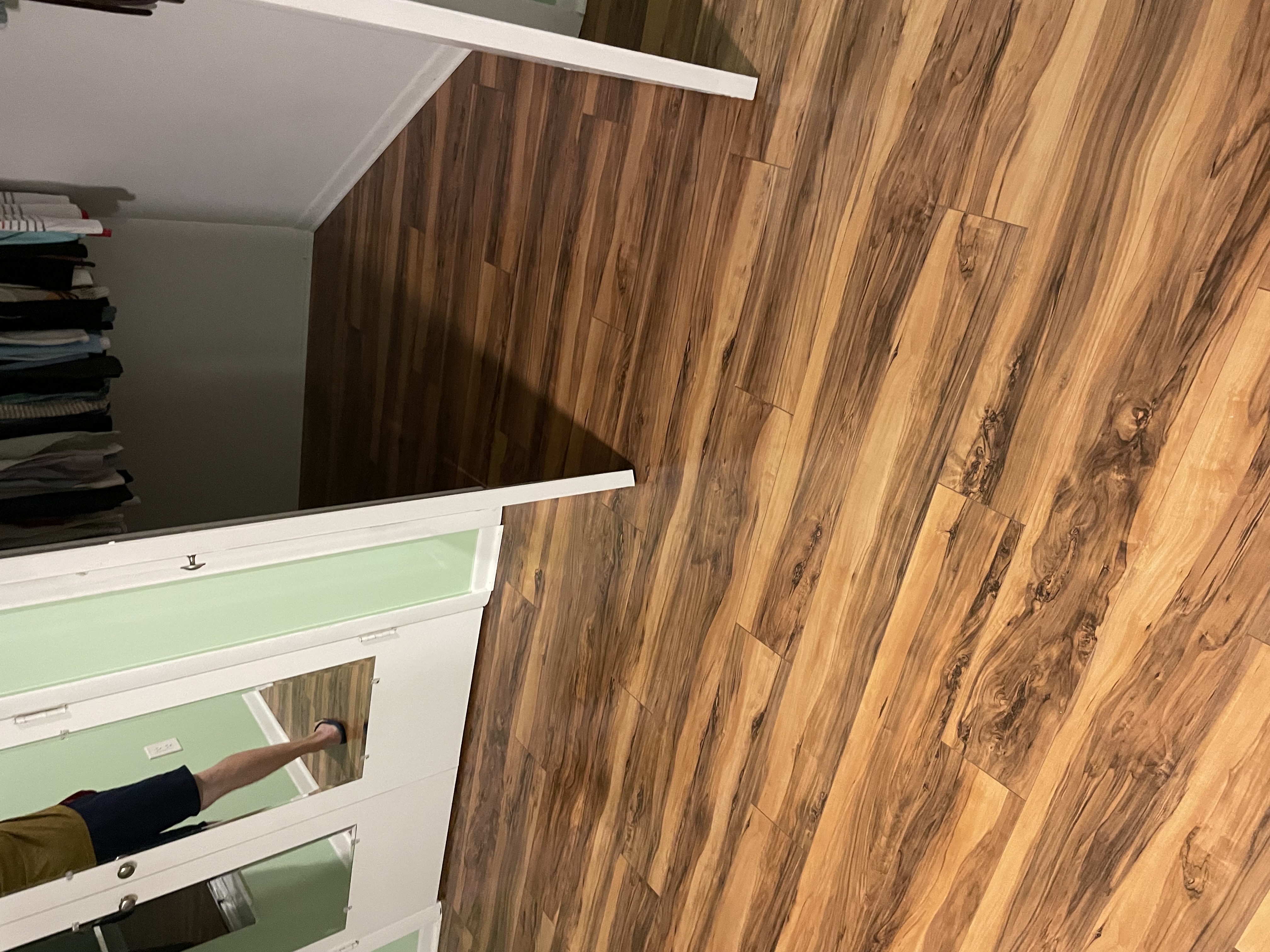 Image of Intalacion de pisos laminados, gabinetes, rodapiés(baseboard) in Tampa