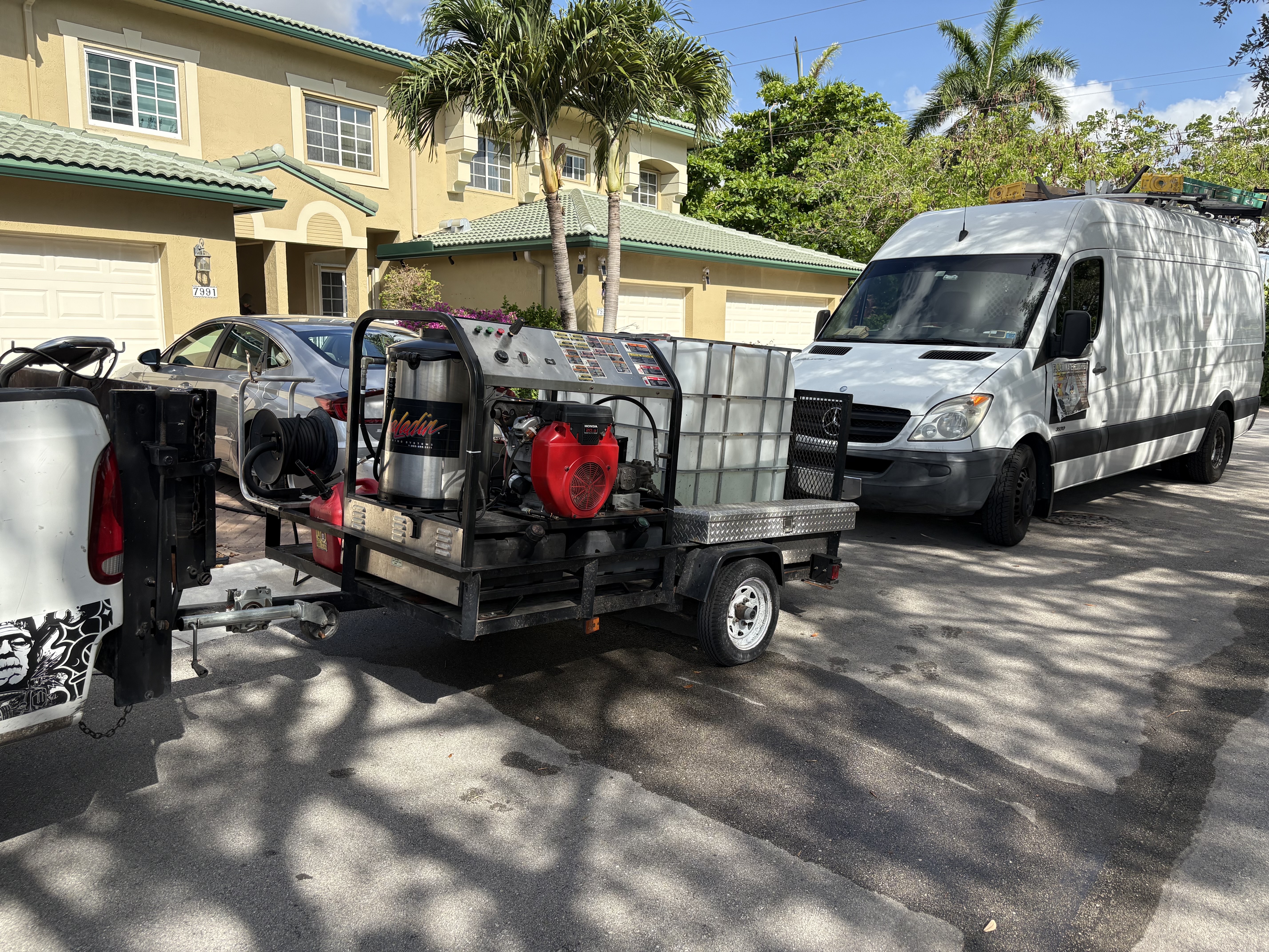 Image of pressure washer / limpieza a presión in Davie