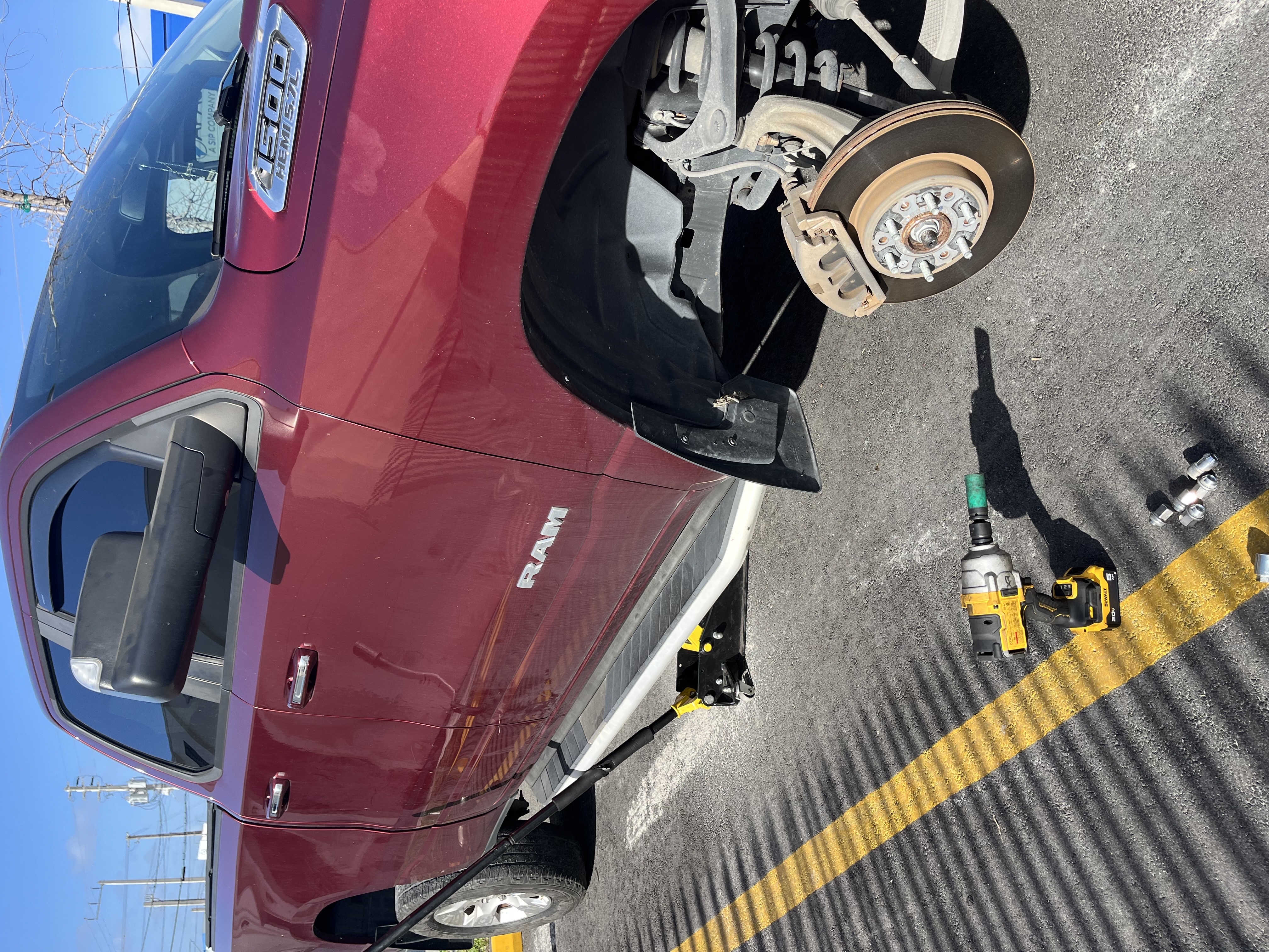 Image of tpms sensores y new tires in hialeah