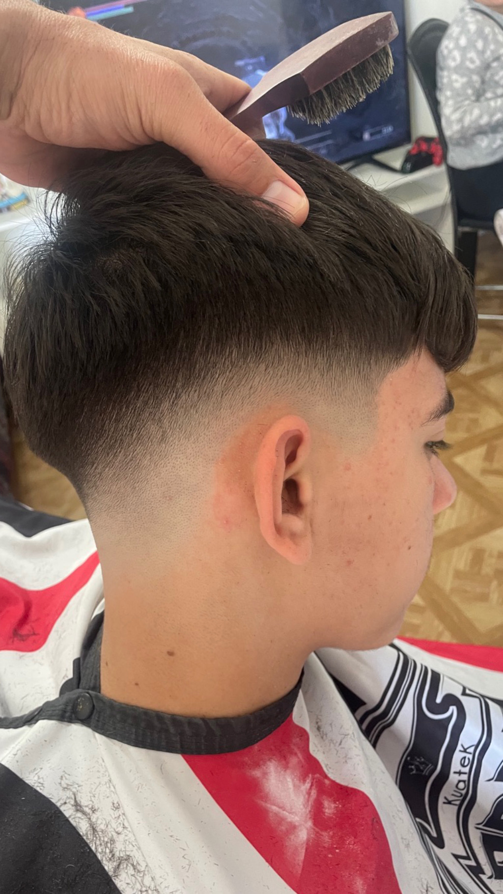 Image of Barber Shoop service Home in Hialeah