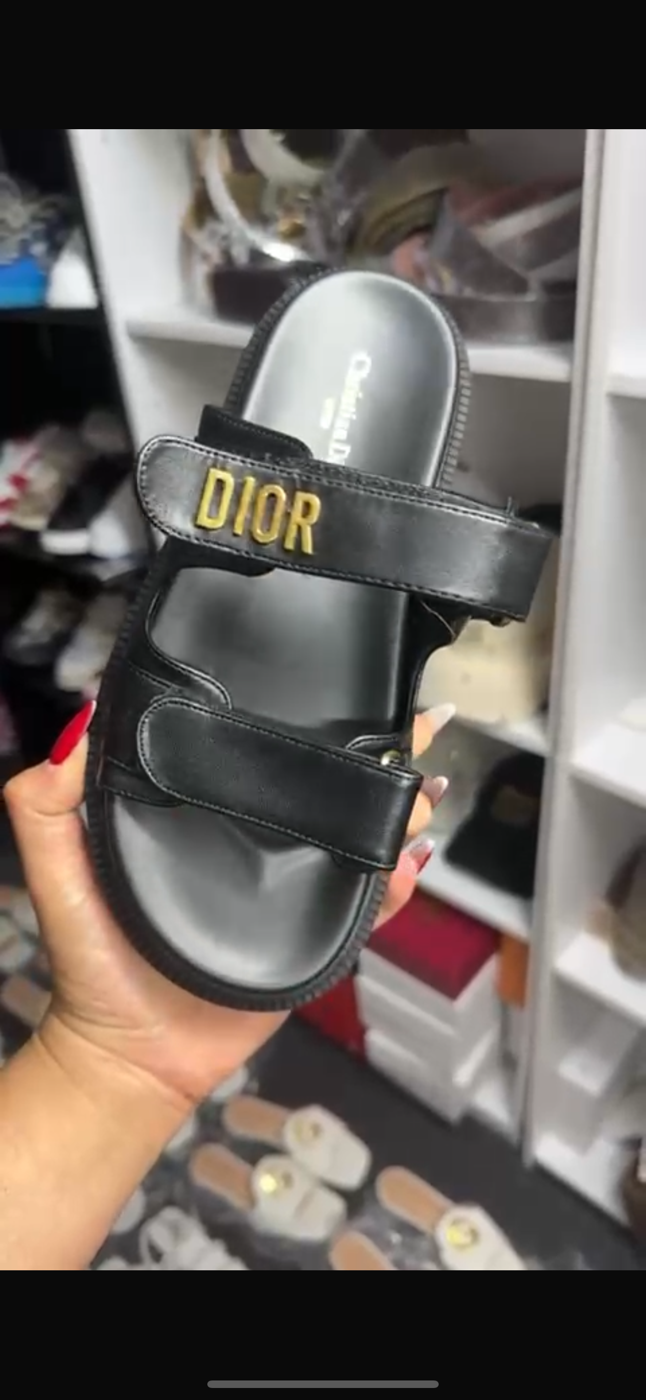 Image of Sandalias de Marca en Oferta 🩴🔥 Downtown Miami in Miami