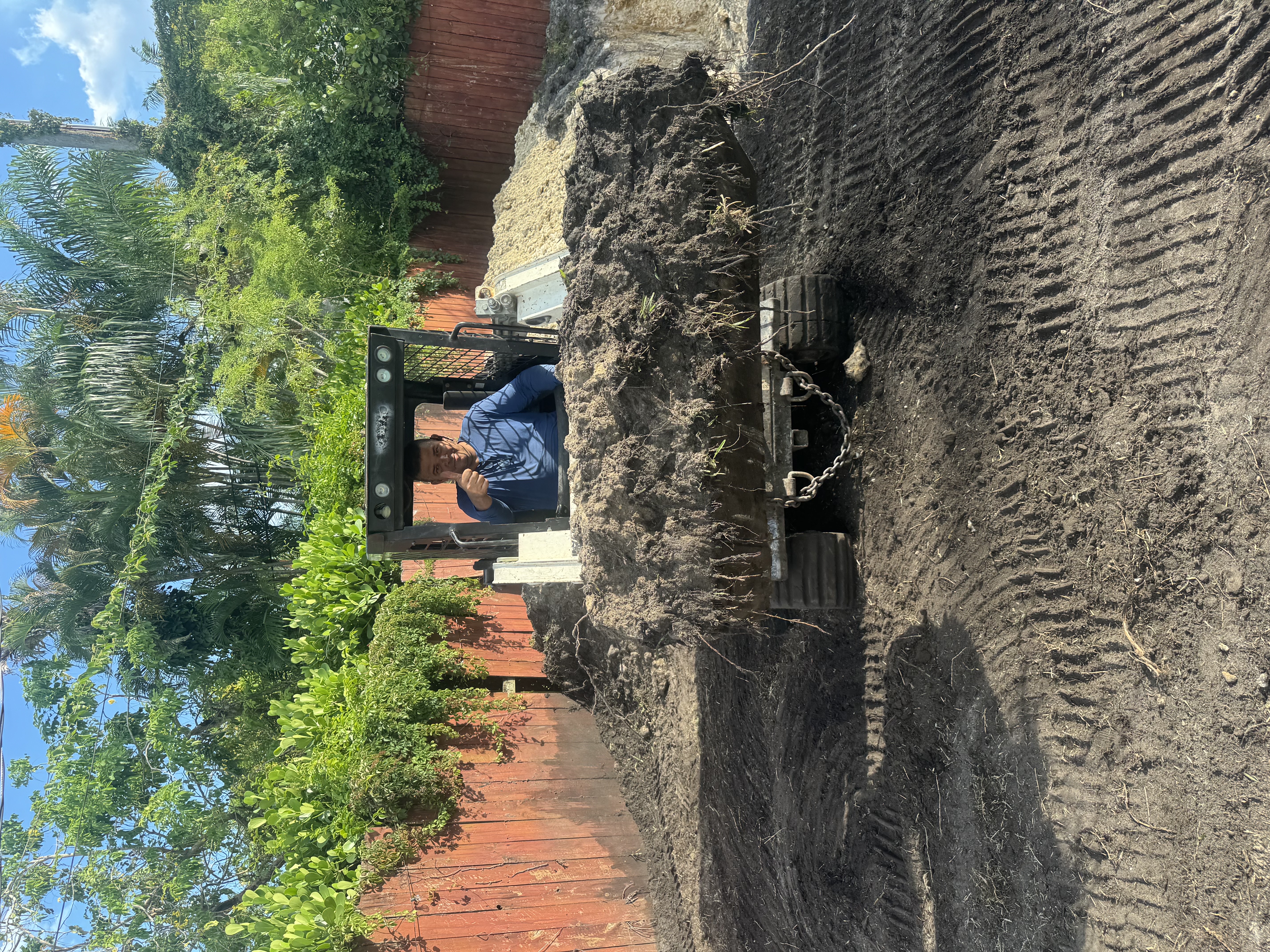 Image of bobcat service in Miami