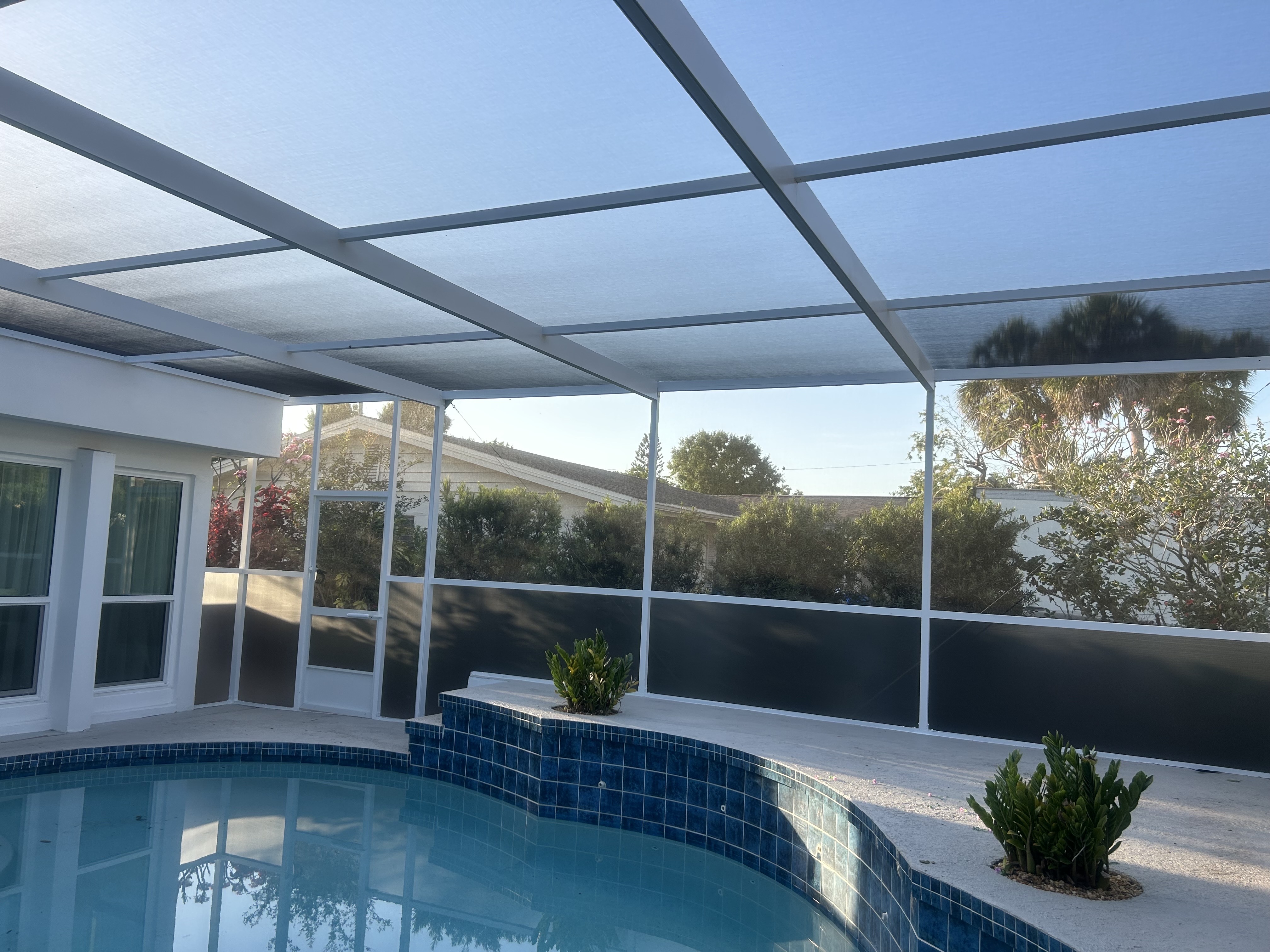 Image of servicio de renovación de jaulas de piscinas in Bradenton