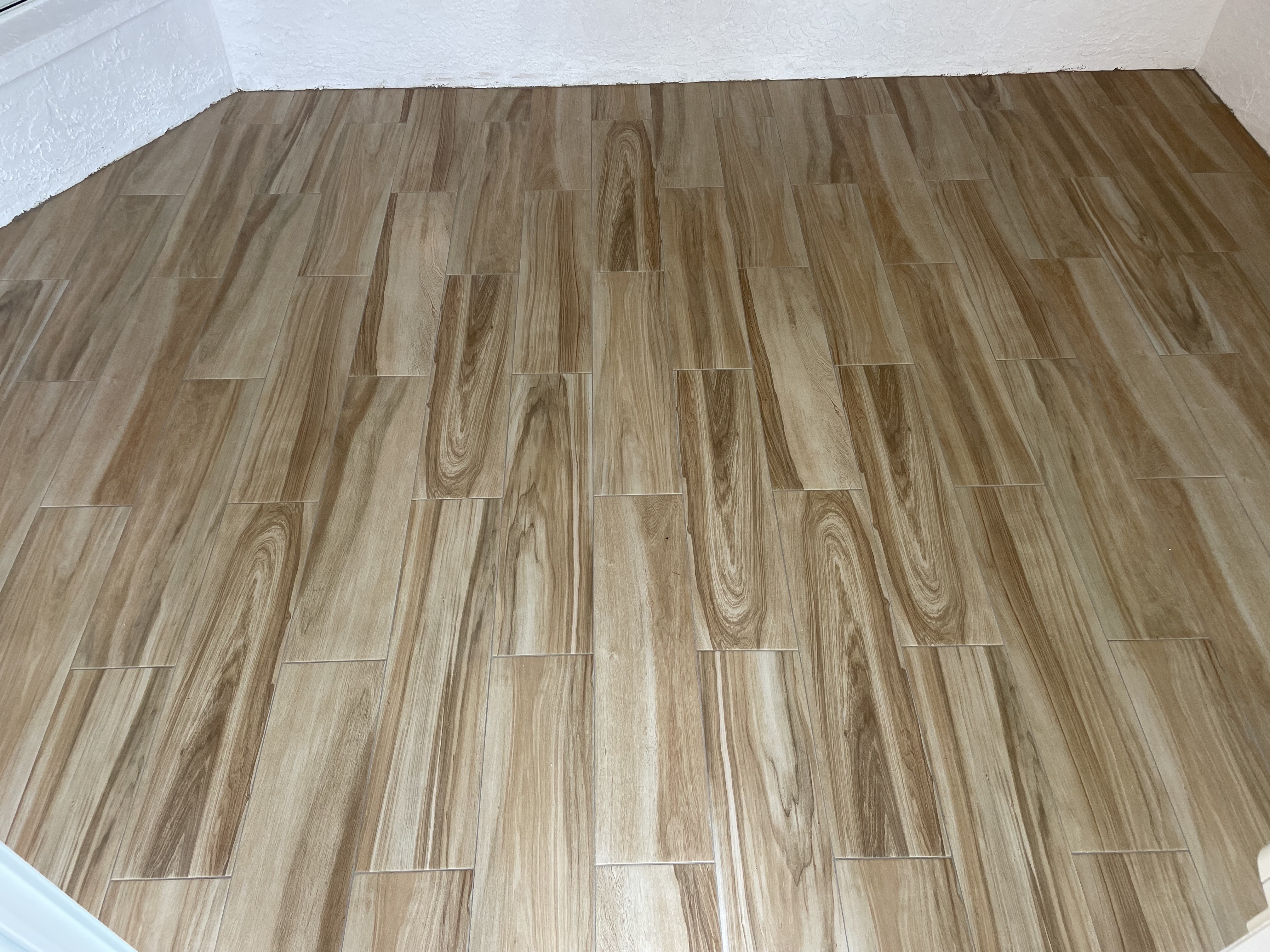 Image of Intalacion de pisos laminados, gabinetes, rodapiés(baseboard) in Tampa